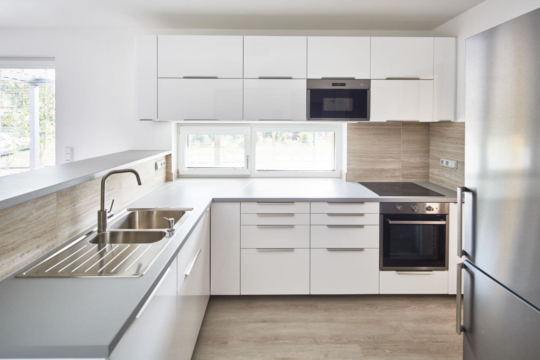 Pronájem domu 119 m², pozemek 330 m², Jahodová, Černošice, Středočeský kraj Pronájem domu 119 m², pozemek 330 m², Jahodová, Černošice, Středočeský kraj