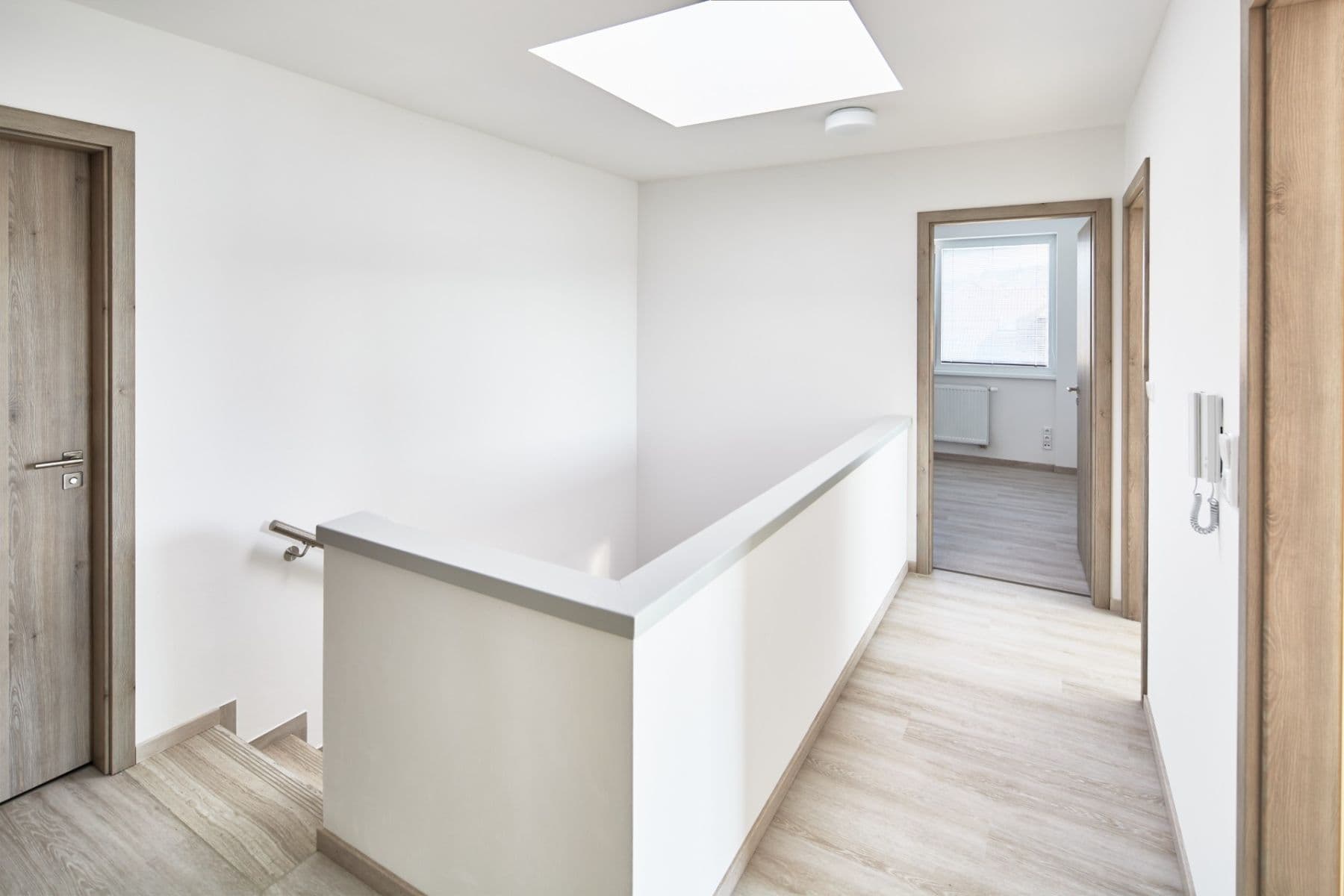 Pronájem domu 119 m², pozemek 330 m², Jahodová, Černošice, Středočeský kraj Pronájem domu 119 m², pozemek 330 m², Jahodová, Černošice, Středočeský kraj