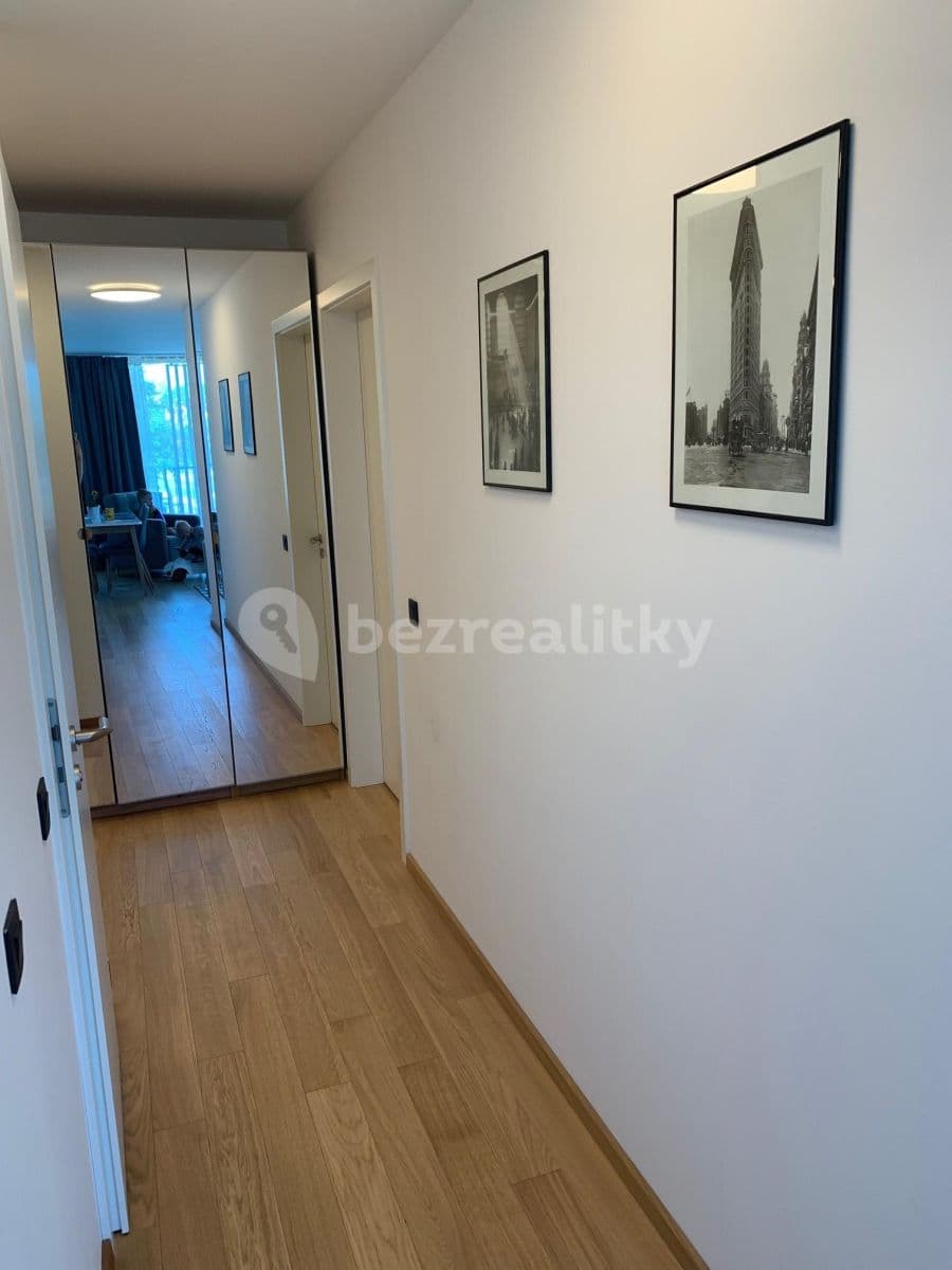 Pronájem bytu 2+1 62 m², Nové Mesto, Bratislavský kraj Pronájem bytu 2+1 62 m², Nové Mesto, Bratislavský kraj