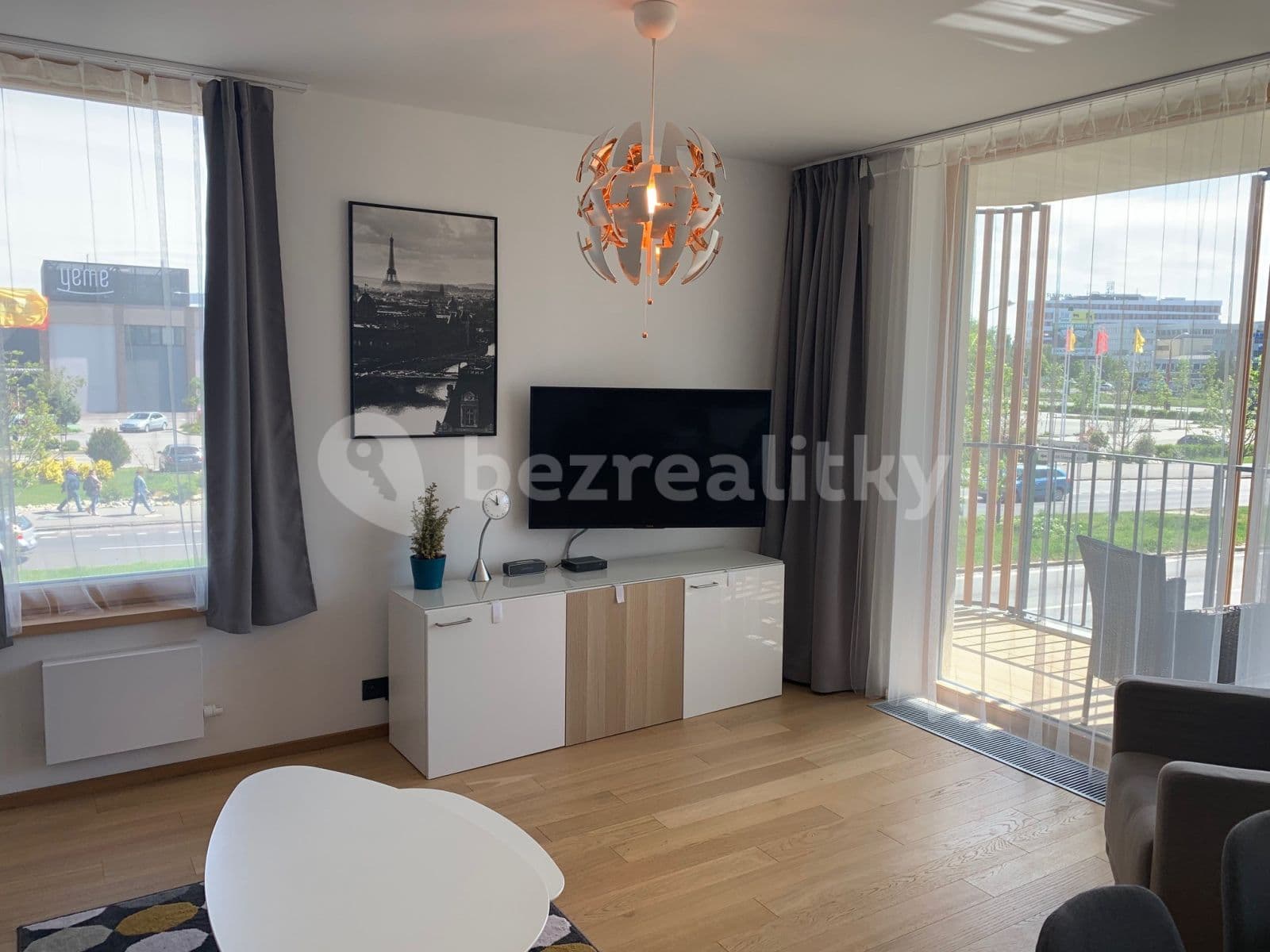 Pronájem bytu 2+1 62 m², Nové Mesto, Bratislavský kraj Pronájem bytu 2+1 62 m², Nové Mesto, Bratislavský kraj