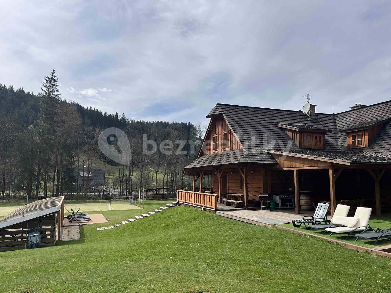 Pronájem chaty, chalupy, Velké Karlovice, Zlínský kraj Pronájem chaty, chalupy, Velké Karlovice, Zlínský kraj