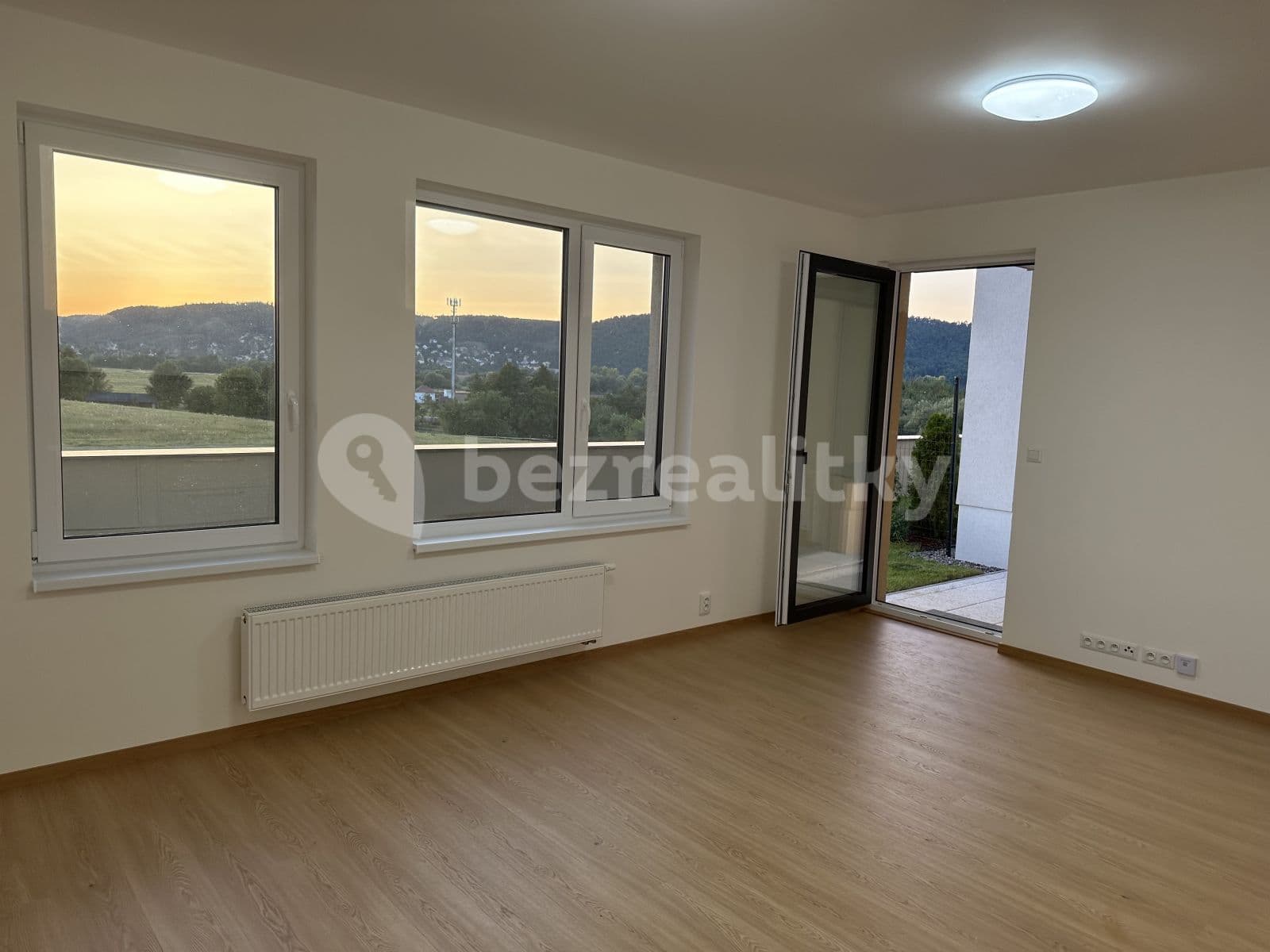 Pronájem bytu 2+kk 95 m², Oddechová, Praha, Praha Pronájem bytu 2+kk 95 m², Oddechová, Praha, Praha