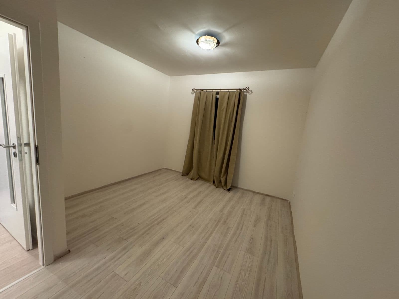 Pronájem bytu 3+kk 55 m², Generála Selnera, Kladno, Středočeský kraj Pronájem bytu 3+kk 55 m², Generála Selnera, Kladno, Středočeský kraj