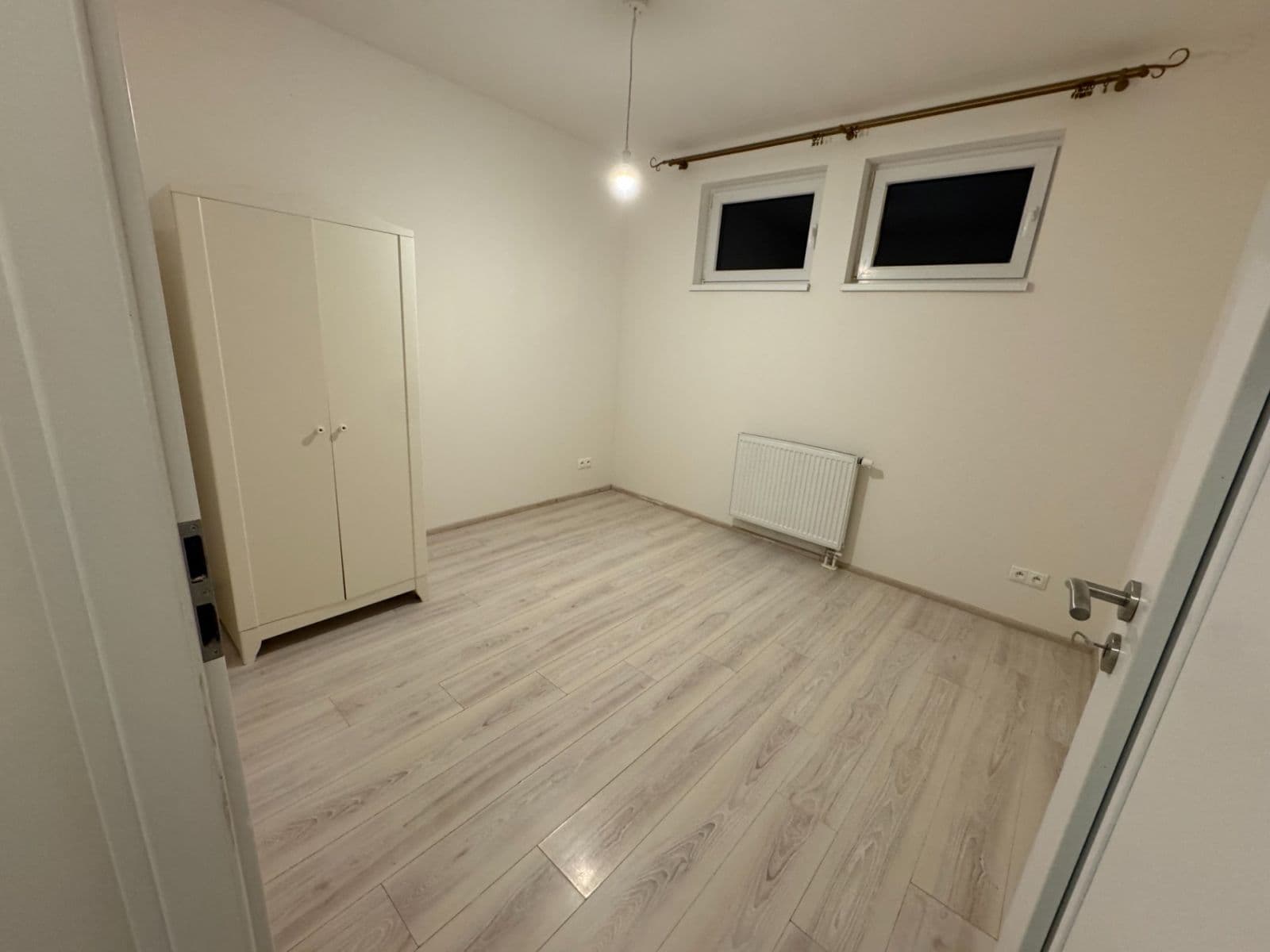 Pronájem bytu 3+kk 55 m², Generála Selnera, Kladno, Středočeský kraj Pronájem bytu 3+kk 55 m², Generála Selnera, Kladno, Středočeský kraj