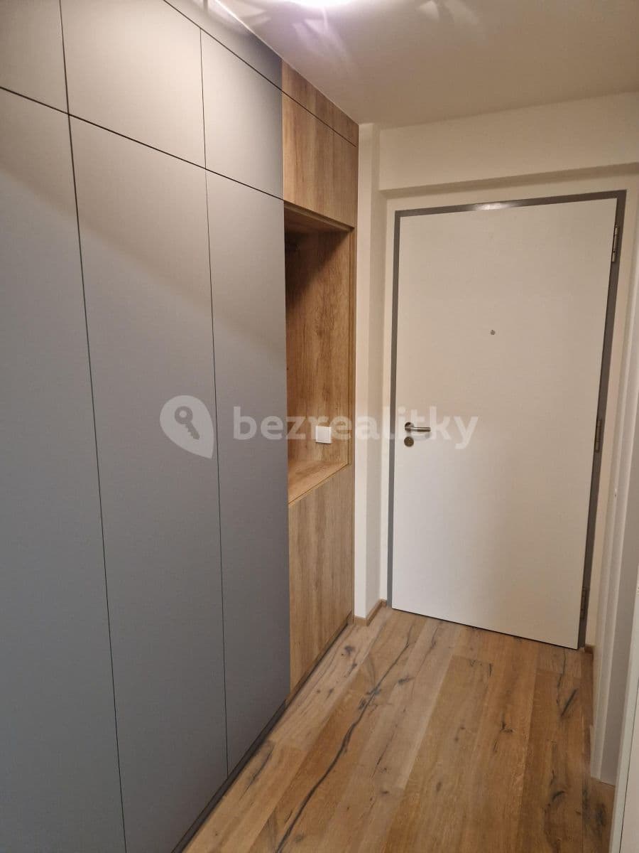 Pronájem bytu 1+kk 36 m², Praha, Praha Pronájem bytu 1+kk 36 m², Praha, Praha