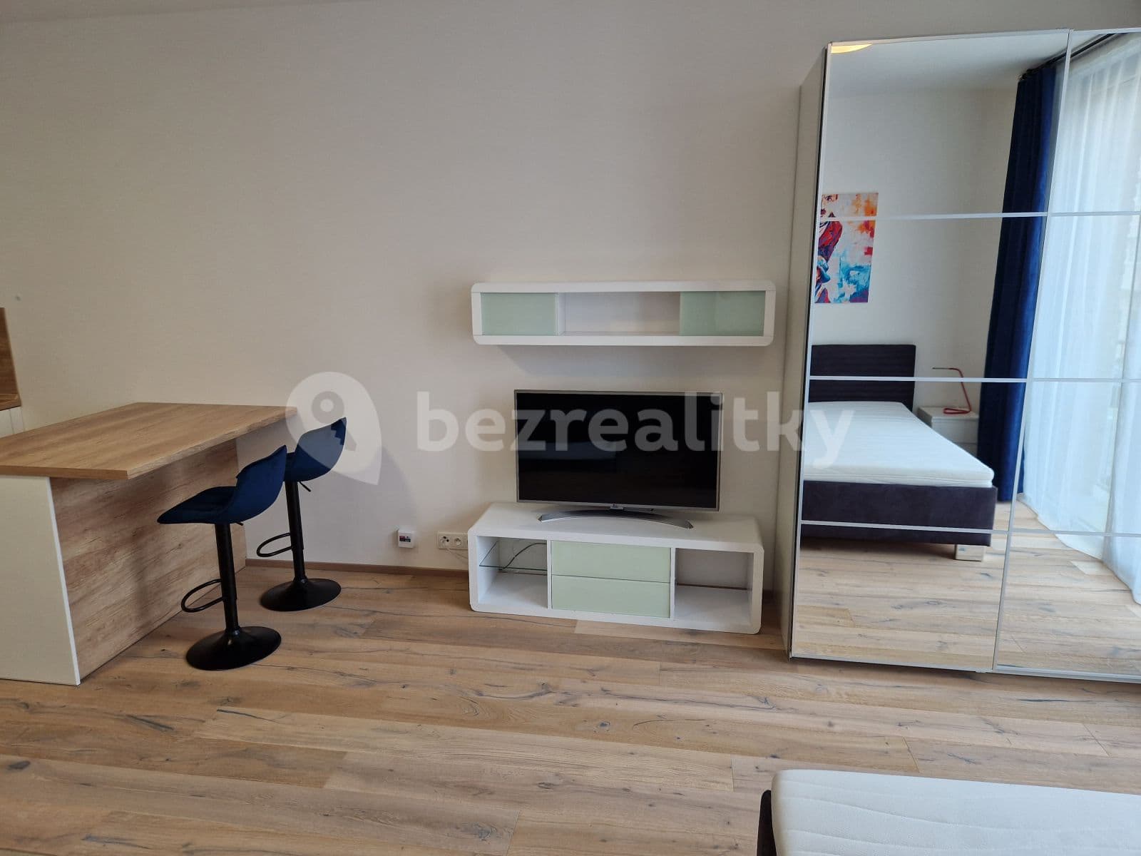 Pronájem bytu 1+kk 36 m², Praha, Praha Pronájem bytu 1+kk 36 m², Praha, Praha