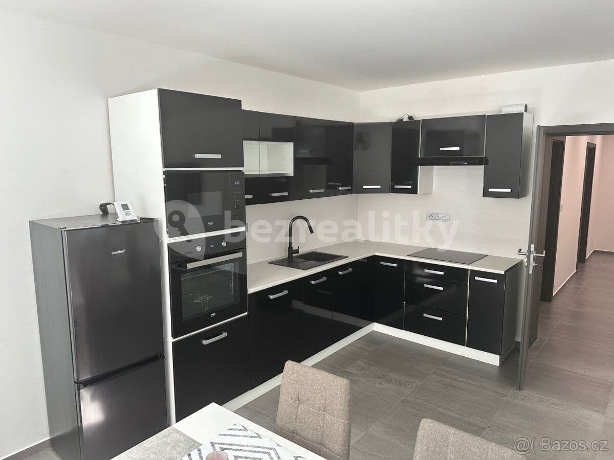 Pronájem bytu 2+kk 72 m², Masarykovo nám., Říčany, Středočeský kraj Pronájem bytu 2+kk 72 m², Masarykovo nám., Říčany, Středočeský kraj