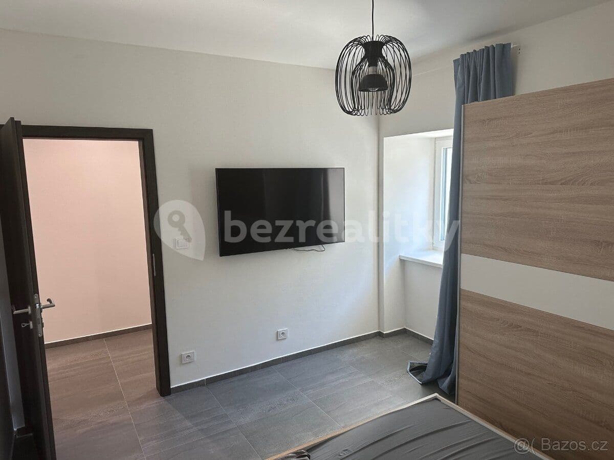 Pronájem bytu 2+kk 72 m², Masarykovo nám., Říčany, Středočeský kraj