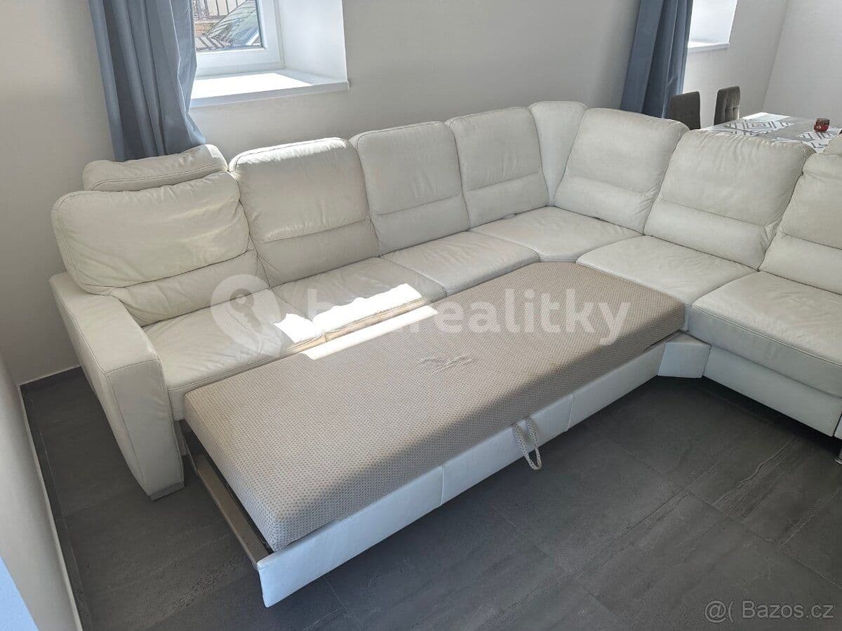 Pronájem bytu 2+kk 72 m², Masarykovo nám., Říčany, Středočeský kraj Pronájem bytu 2+kk 72 m², Masarykovo nám., Říčany, Středočeský kraj