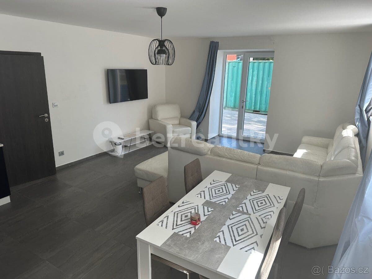 Pronájem bytu 2+kk 72 m², Masarykovo nám., Říčany, Středočeský kraj Pronájem bytu 2+kk 72 m², Masarykovo nám., Říčany, Středočeský kraj