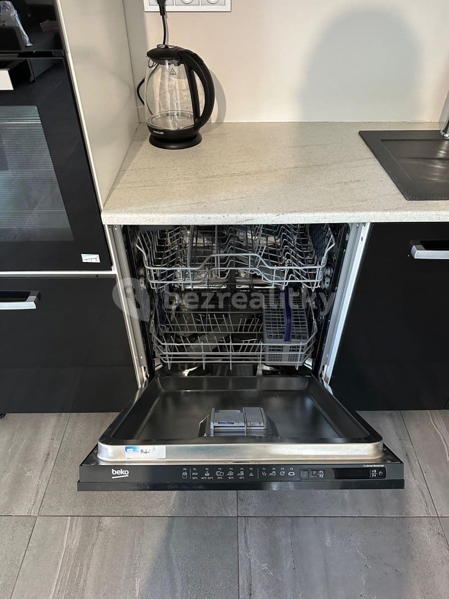 Pronájem bytu 2+kk 72 m², Masarykovo nám., Říčany, Středočeský kraj Pronájem bytu 2+kk 72 m², Masarykovo nám., Říčany, Středočeský kraj