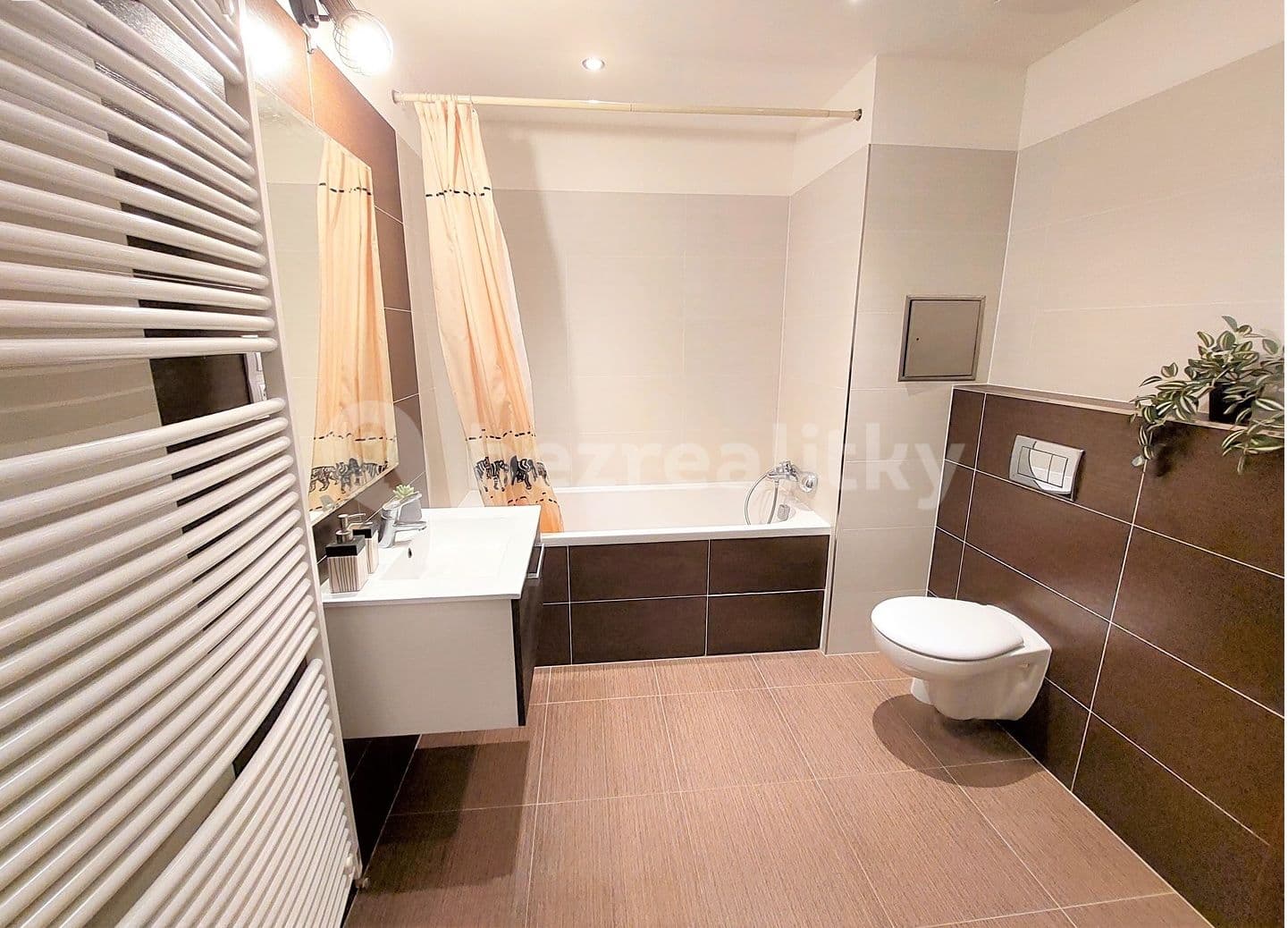 Pronájem bytu 2+kk 53 m², Mantovská, Praha, Praha Pronájem bytu 2+kk 53 m², Mantovská, Praha, Praha