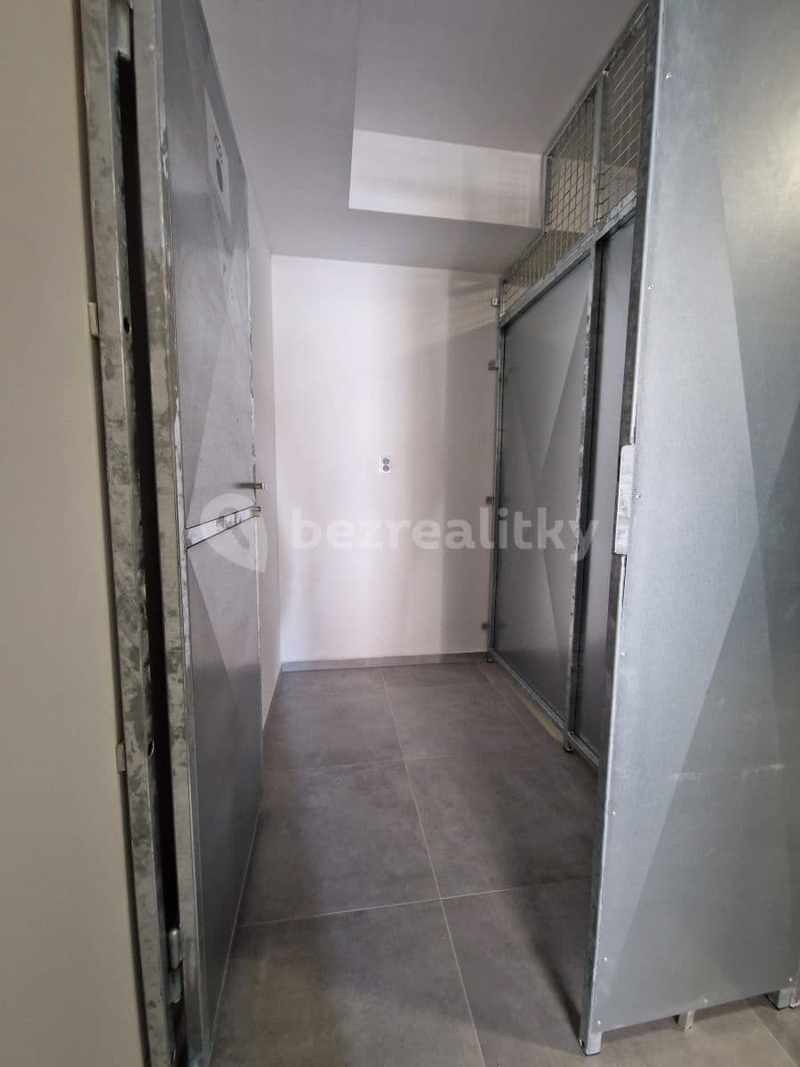 Pronájem bytu 1+kk 40 m², 28. října, Mikulov, Jihomoravský kraj Pronájem bytu 1+kk 40 m², 28. října, Mikulov, Jihomoravský kraj