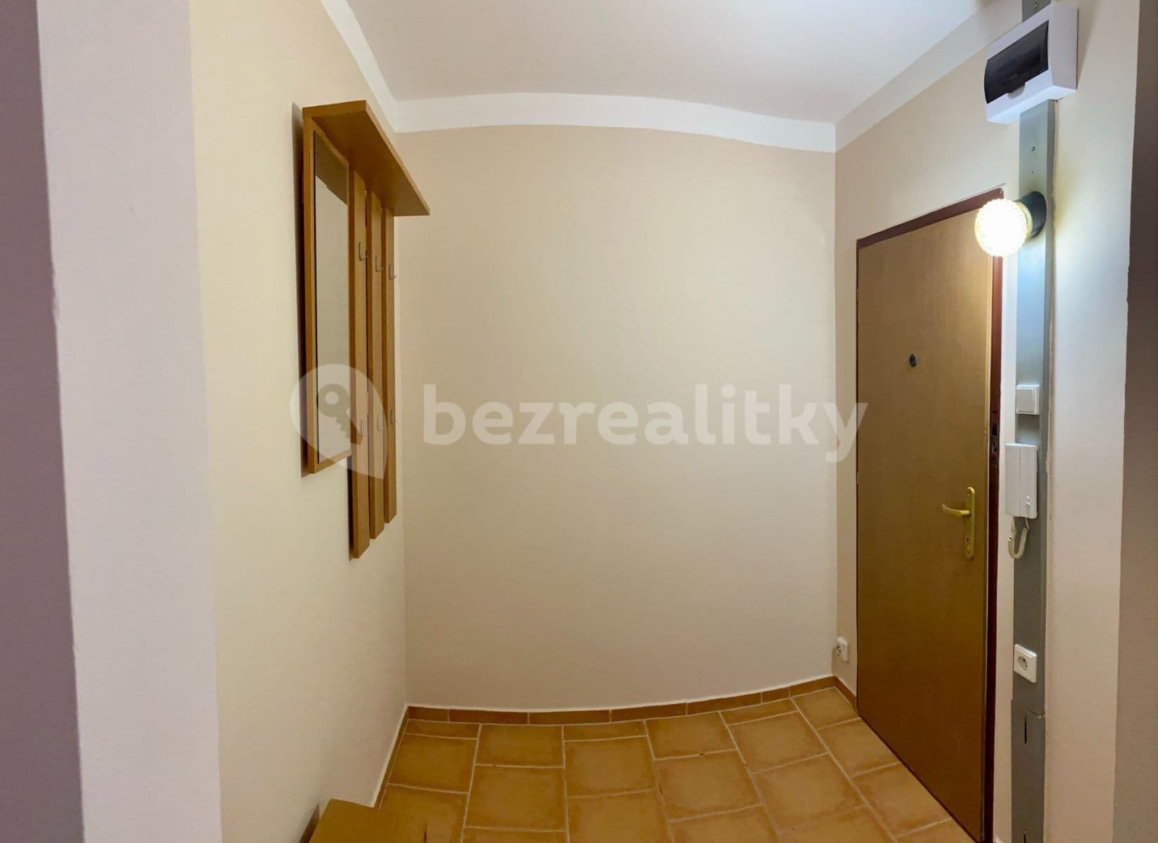 Pronájem bytu Garsoniéra 36 m², Spartakiádní, Ústí nad Labem, Ústecký kraj Pronájem bytu Garsoniéra 36 m², Spartakiádní, Ústí nad Labem, Ústecký kraj