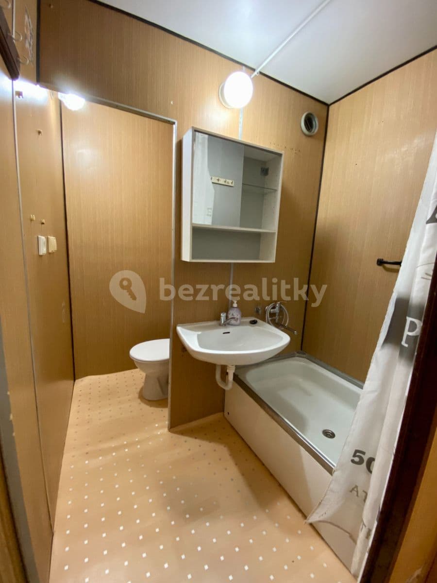 Pronájem bytu Garsoniéra 36 m², Spartakiádní, Ústí nad Labem, Ústecký kraj Pronájem bytu Garsoniéra 36 m², Spartakiádní, Ústí nad Labem, Ústecký kraj