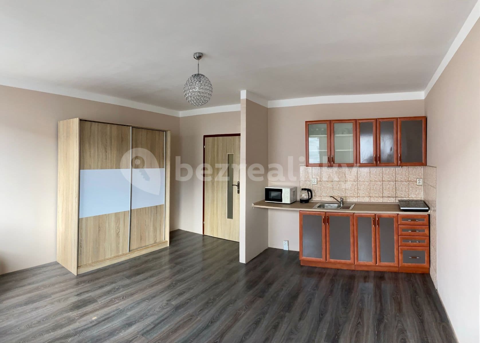 Pronájem bytu Garsoniéra 36 m², Spartakiádní, Ústí nad Labem, Ústecký kraj Pronájem bytu Garsoniéra 36 m², Spartakiádní, Ústí nad Labem, Ústecký kraj