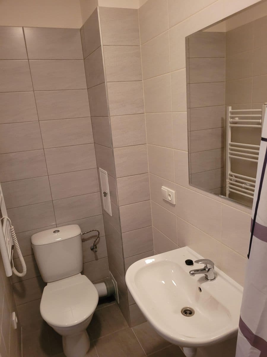 Pronájem bytu 1+kk 24 m², Škvorec, Středočeský kraj Pronájem bytu 1+kk 24 m², Škvorec, Středočeský kraj