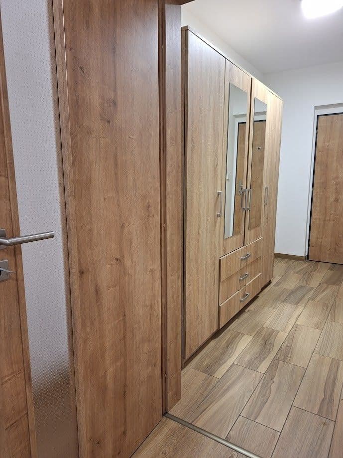 Pronájem bytu 1+kk 36 m², Poděbrady, Středočeský kraj Pronájem bytu 1+kk 36 m², Poděbrady, Středočeský kraj