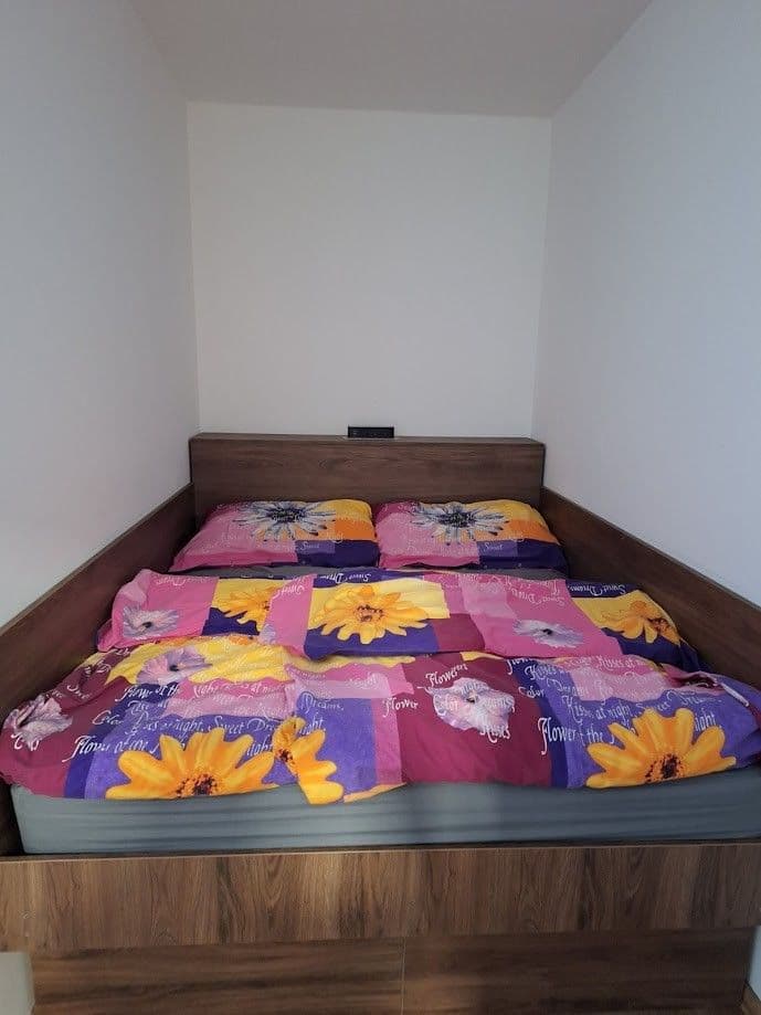 Pronájem bytu 1+kk 36 m², Poděbrady, Středočeský kraj Pronájem bytu 1+kk 36 m², Poděbrady, Středočeský kraj