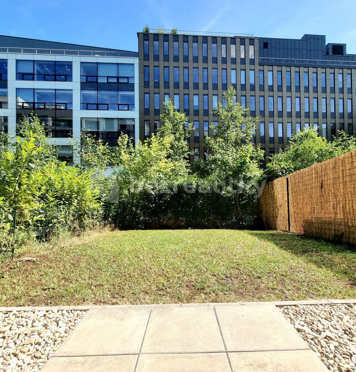 Pronájem bytu 1+kk 39 m², U Mlýnského kanálu, Praha, Praha Pronájem bytu 1+kk 39 m², U Mlýnského kanálu, Praha, Praha