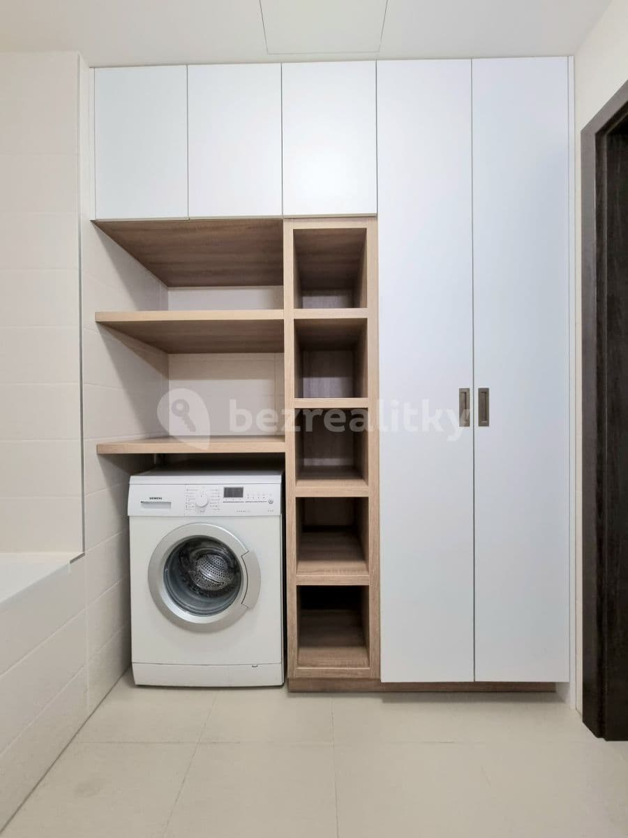 Pronájem bytu 1+kk 39 m², U Mlýnského kanálu, Praha, Praha Pronájem bytu 1+kk 39 m², U Mlýnského kanálu, Praha, Praha
