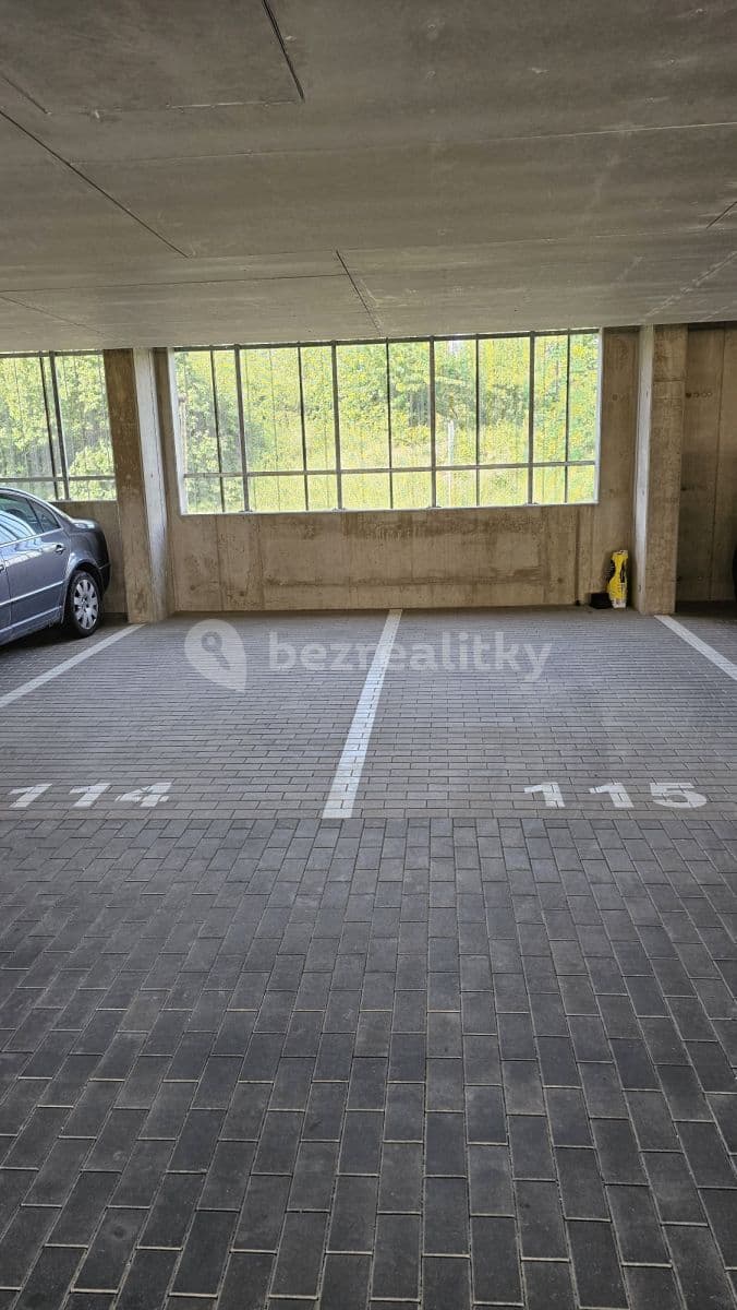 Pronájem garáže 15 m², Drnovská, Praha, Praha Pronájem garáže 15 m², Drnovská, Praha, Praha