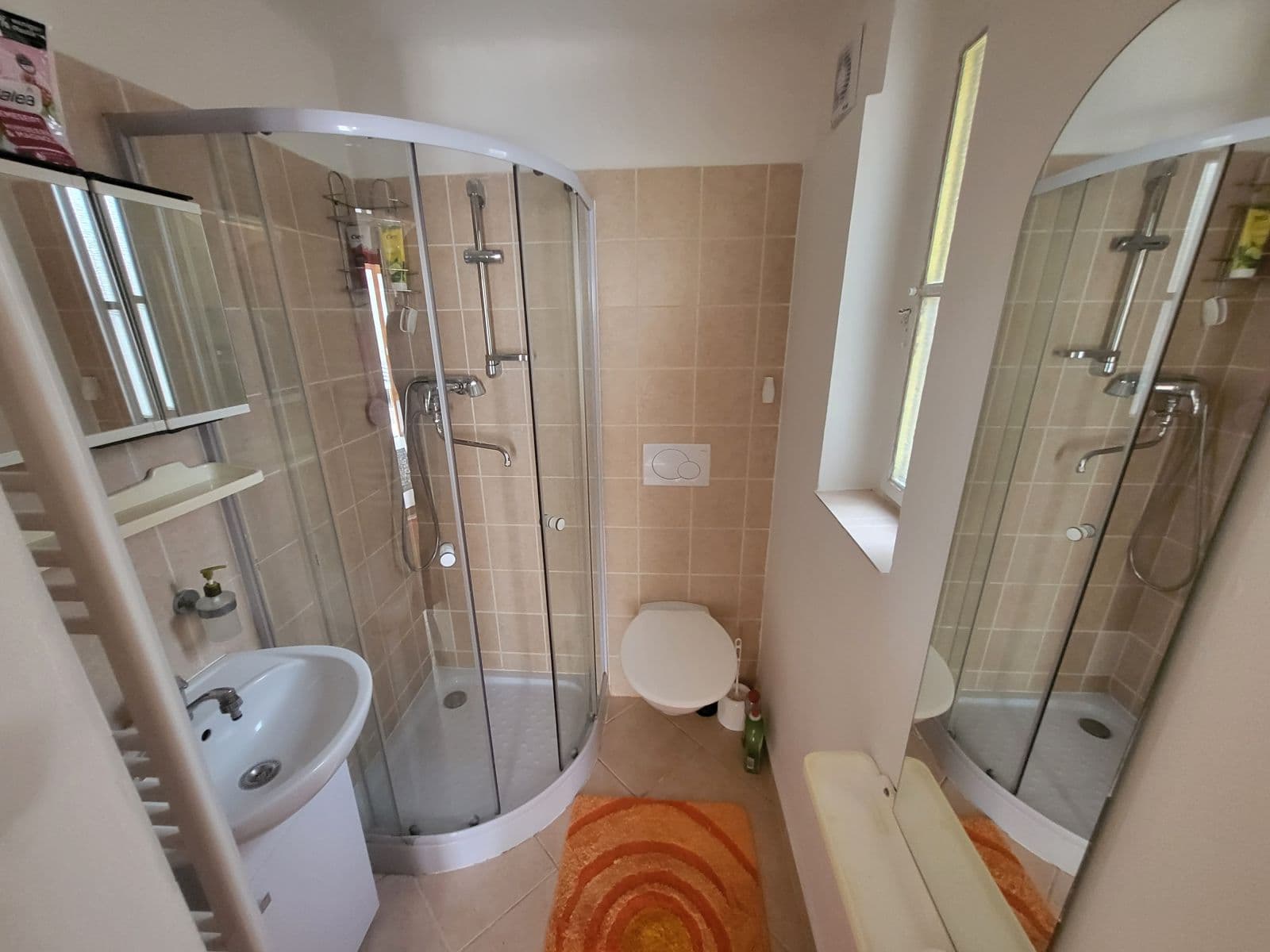 Pronájem domu 160 m², pozemek 600 m², Formanská, Praha, Praha Pronájem domu 160 m², pozemek 600 m², Formanská, Praha, Praha