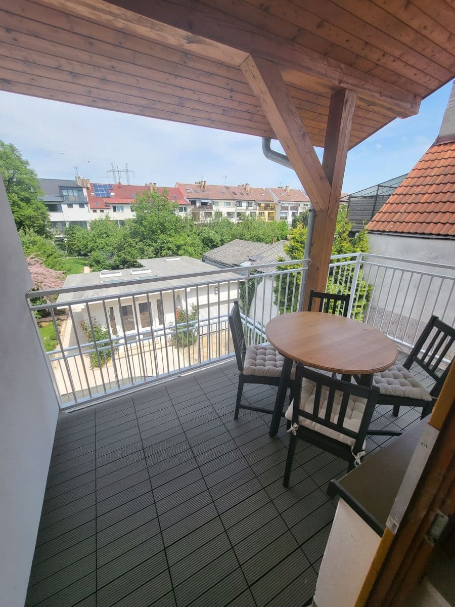 Pronájem domu 160 m², pozemek 600 m², Formanská, Praha, Praha Pronájem domu 160 m², pozemek 600 m², Formanská, Praha, Praha