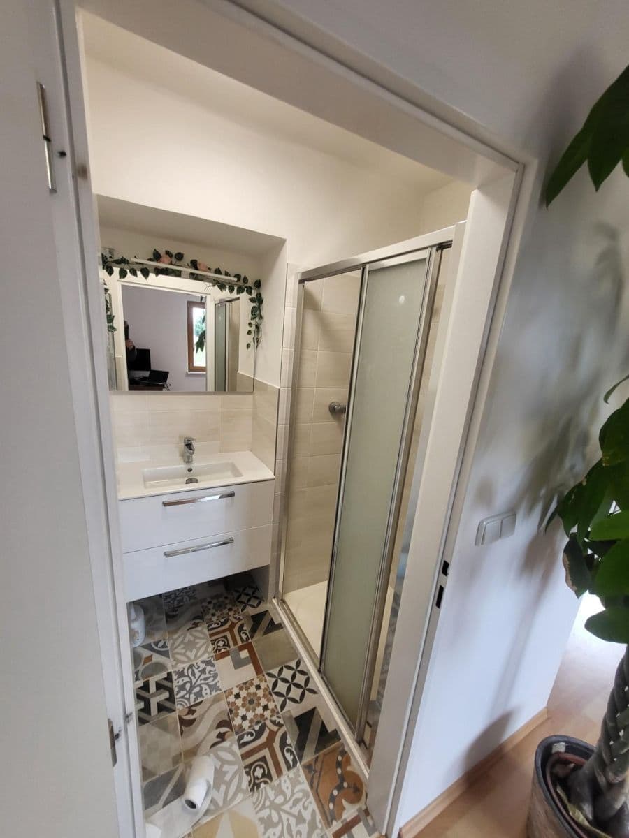 Pronájem domu 160 m², pozemek 600 m², Formanská, Praha, Praha Pronájem domu 160 m², pozemek 600 m², Formanská, Praha, Praha