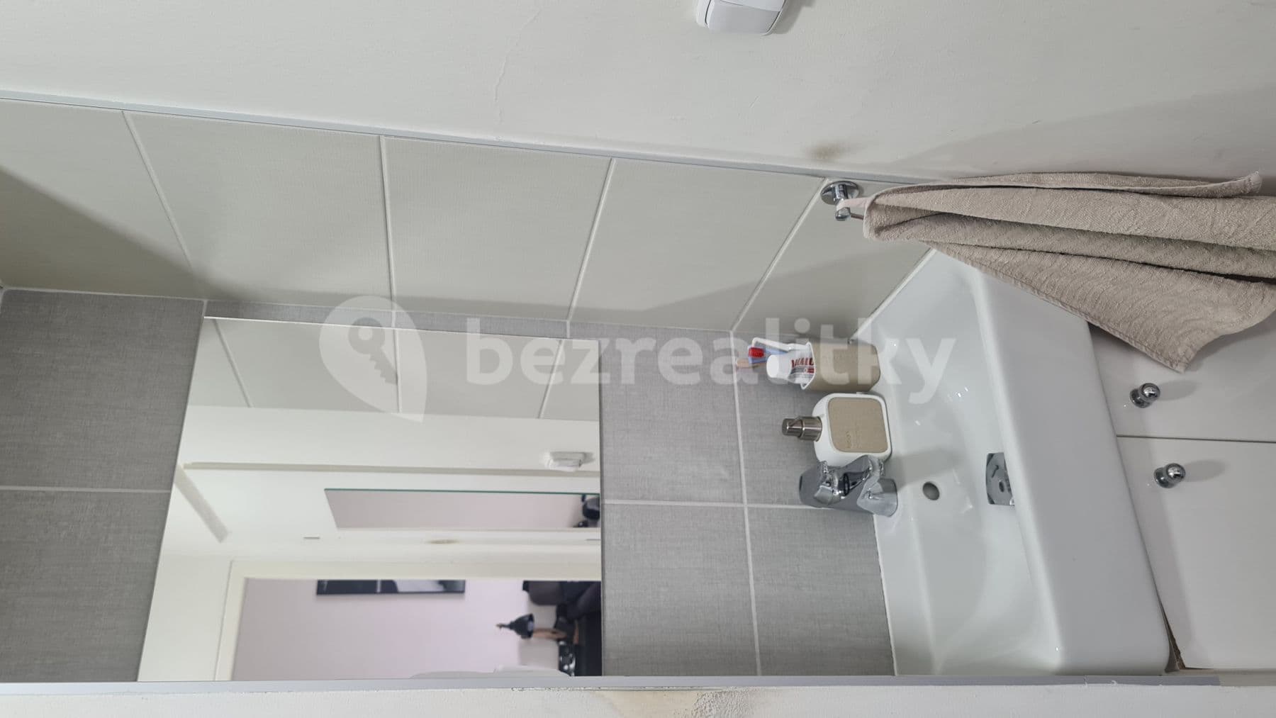 Pronájem bytu 1+1 30 m², Halasovo náměstí, Brno, Jihomoravský kraj Pronájem bytu 1+1 30 m², Halasovo náměstí, Brno, Jihomoravský kraj