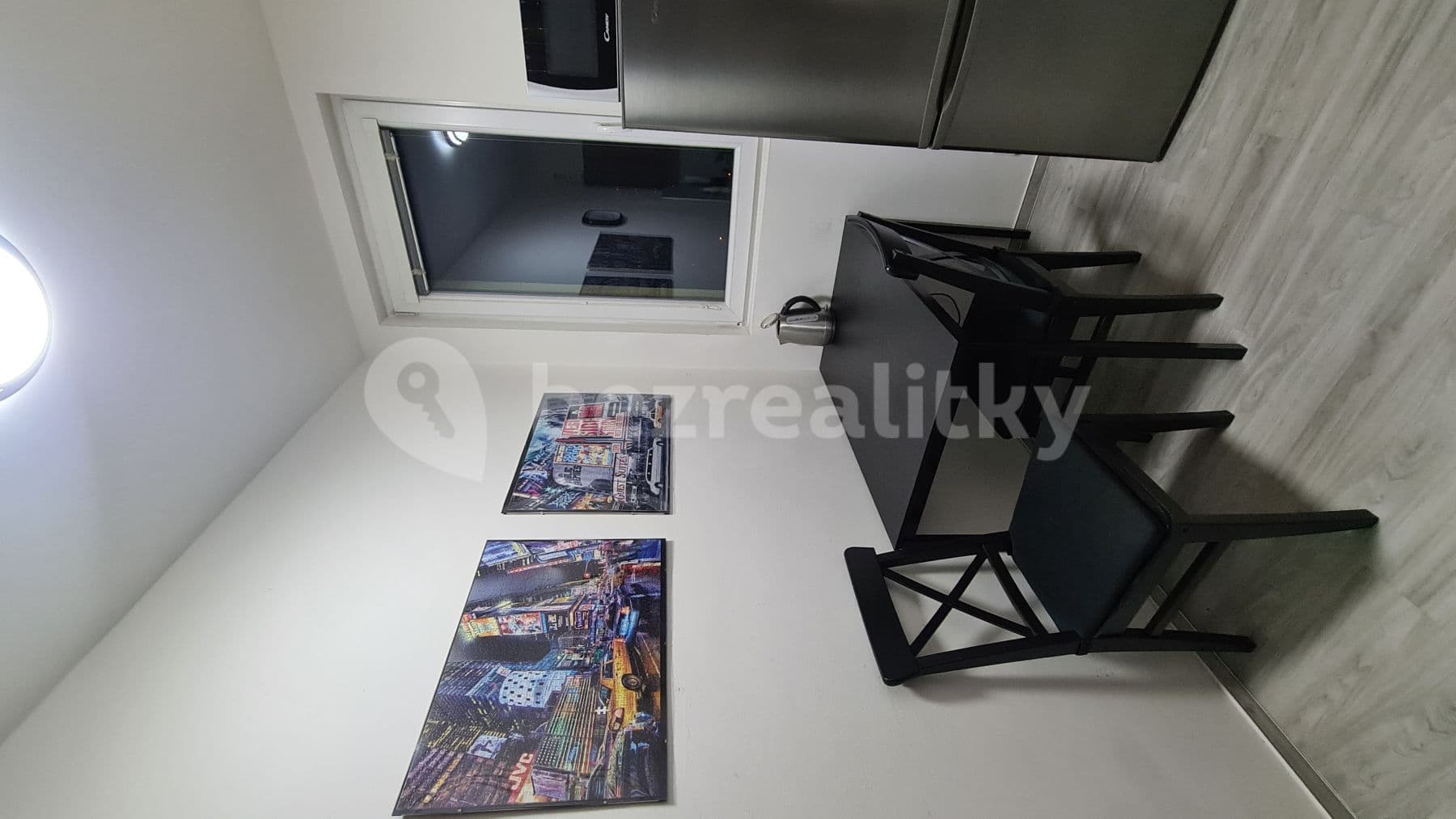 Pronájem bytu 1+1 30 m², Halasovo náměstí, Brno, Jihomoravský kraj Pronájem bytu 1+1 30 m², Halasovo náměstí, Brno, Jihomoravský kraj