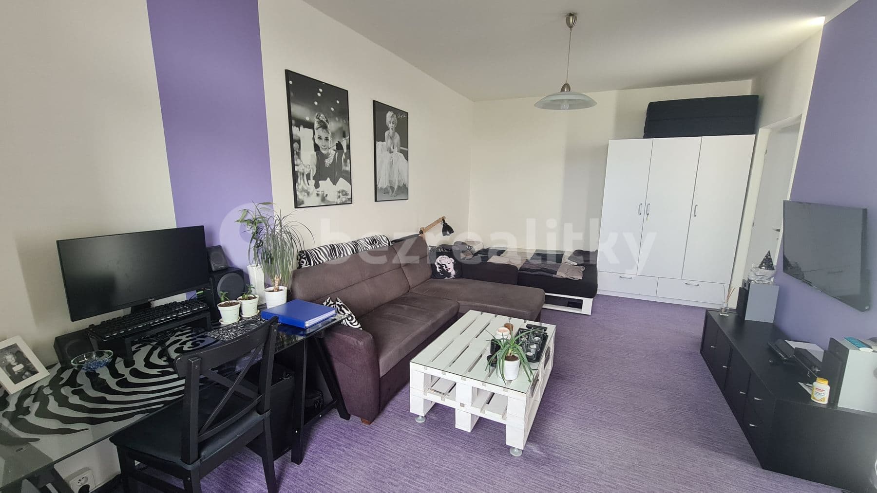 Pronájem bytu 1+1 30 m², Halasovo náměstí, Brno, Jihomoravský kraj Pronájem bytu 1+1 30 m², Halasovo náměstí, Brno, Jihomoravský kraj