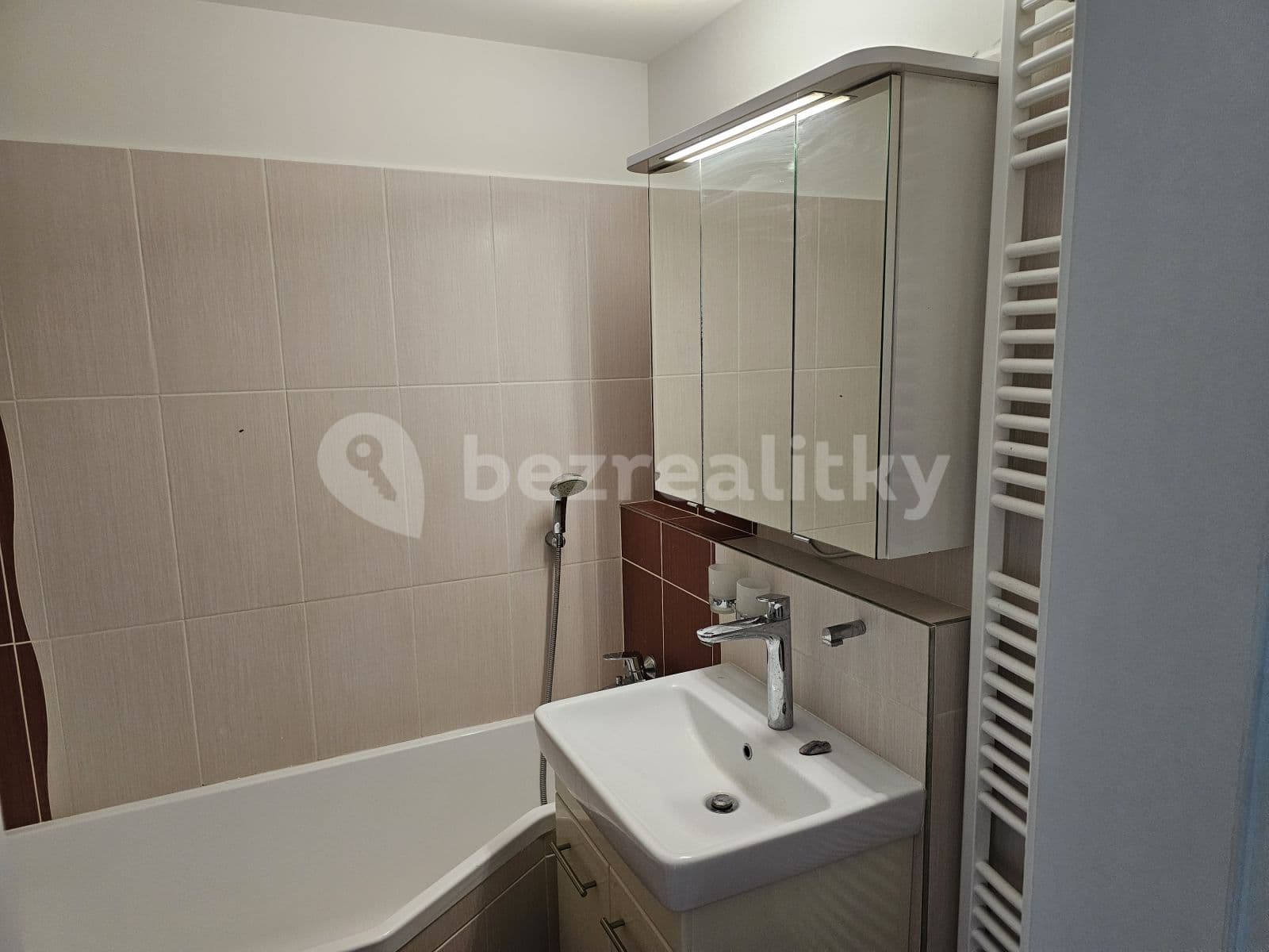 Pronájem bytu 3+kk 68 m², Cesta brigádníků, Kralupy nad Vltavou, Středočeský kraj Pronájem bytu 3+kk 68 m², Cesta brigádníků, Kralupy nad Vltavou, Středočeský kraj