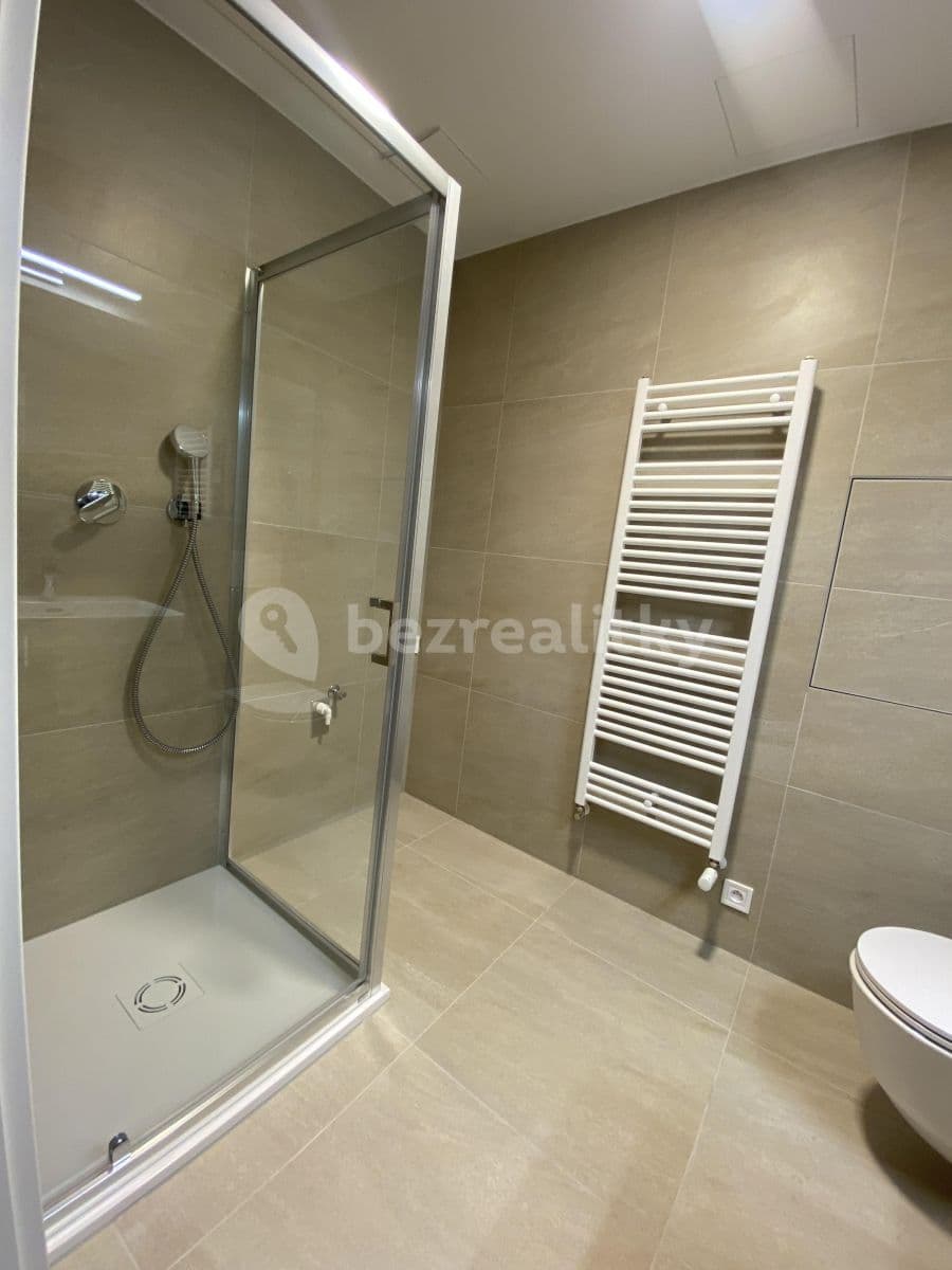 Pronájem bytu 1+kk 33 m², Střední, Brno, Jihomoravský kraj Pronájem bytu 1+kk 33 m², Střední, Brno, Jihomoravský kraj