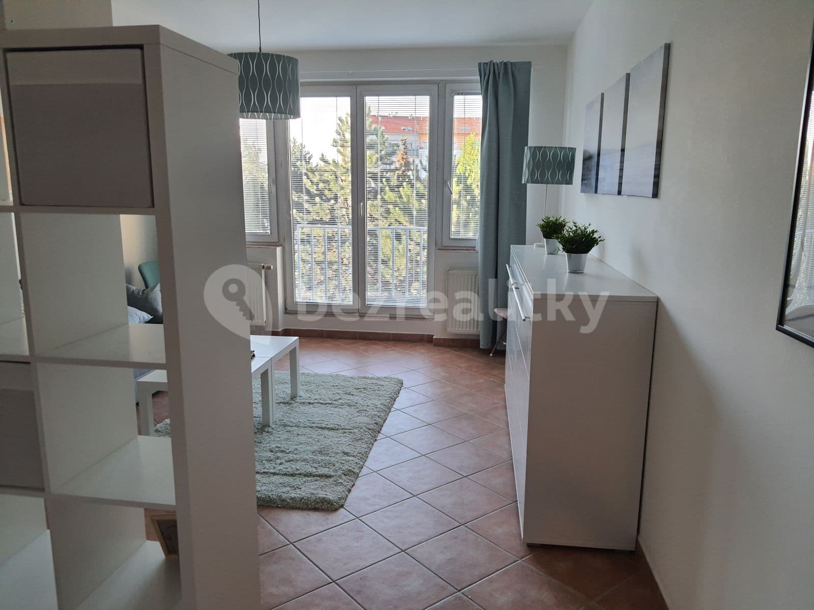 Pronájem bytu 1+kk 38 m², Suchdolské náměstí, Praha, Praha Pronájem bytu 1+kk 38 m², Suchdolské náměstí, Praha, Praha
