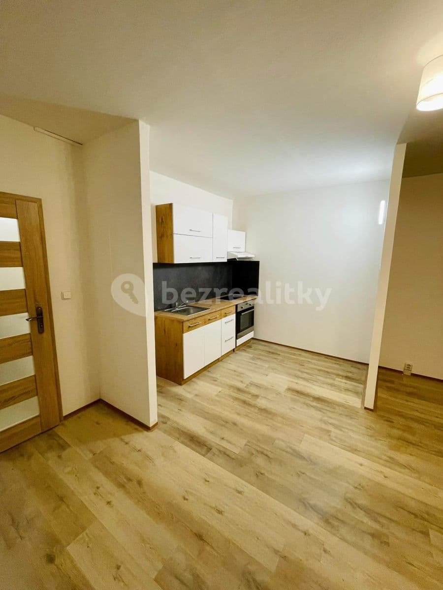 Pronájem bytu 1+kk 36 m², Spartakiádní, Ústí nad Labem, Ústecký kraj Pronájem bytu 1+kk 36 m², Spartakiádní, Ústí nad Labem, Ústecký kraj