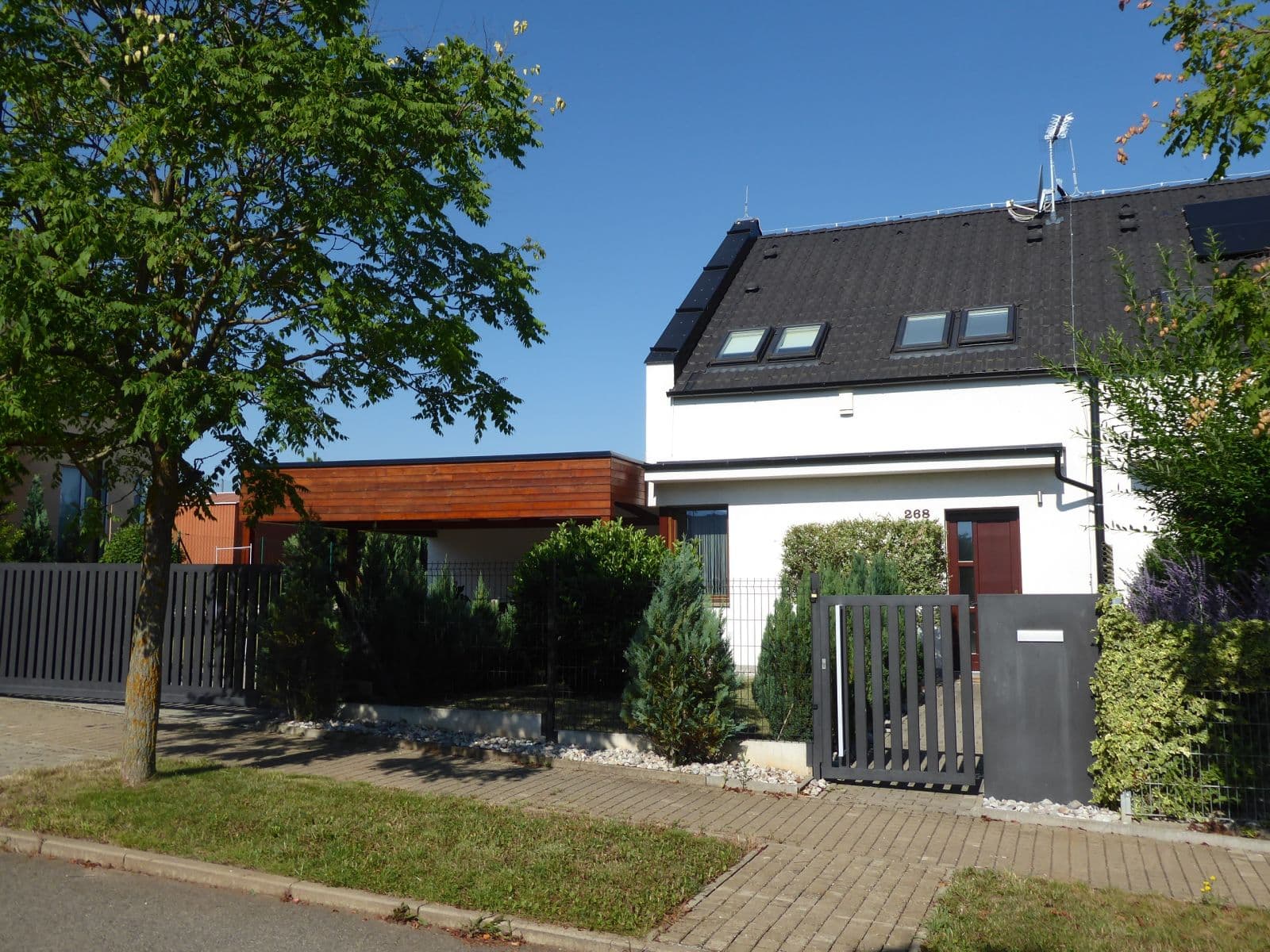 Pronájem domu 121 m², pozemek 587 m², V Hlinkách, Vysoký Újezd, Středočeský kraj Pronájem domu 121 m², pozemek 587 m², V Hlinkách, Vysoký Újezd, Středočeský kraj