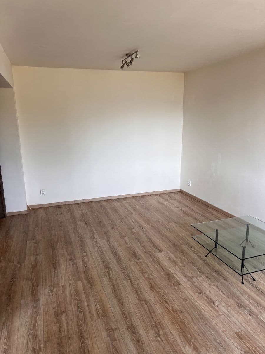 Pronájem bytu 2+kk 50 m², Na Klášteře, Beroun, Středočeský kraj Pronájem bytu 2+kk 50 m², Na Klášteře, Beroun, Středočeský kraj