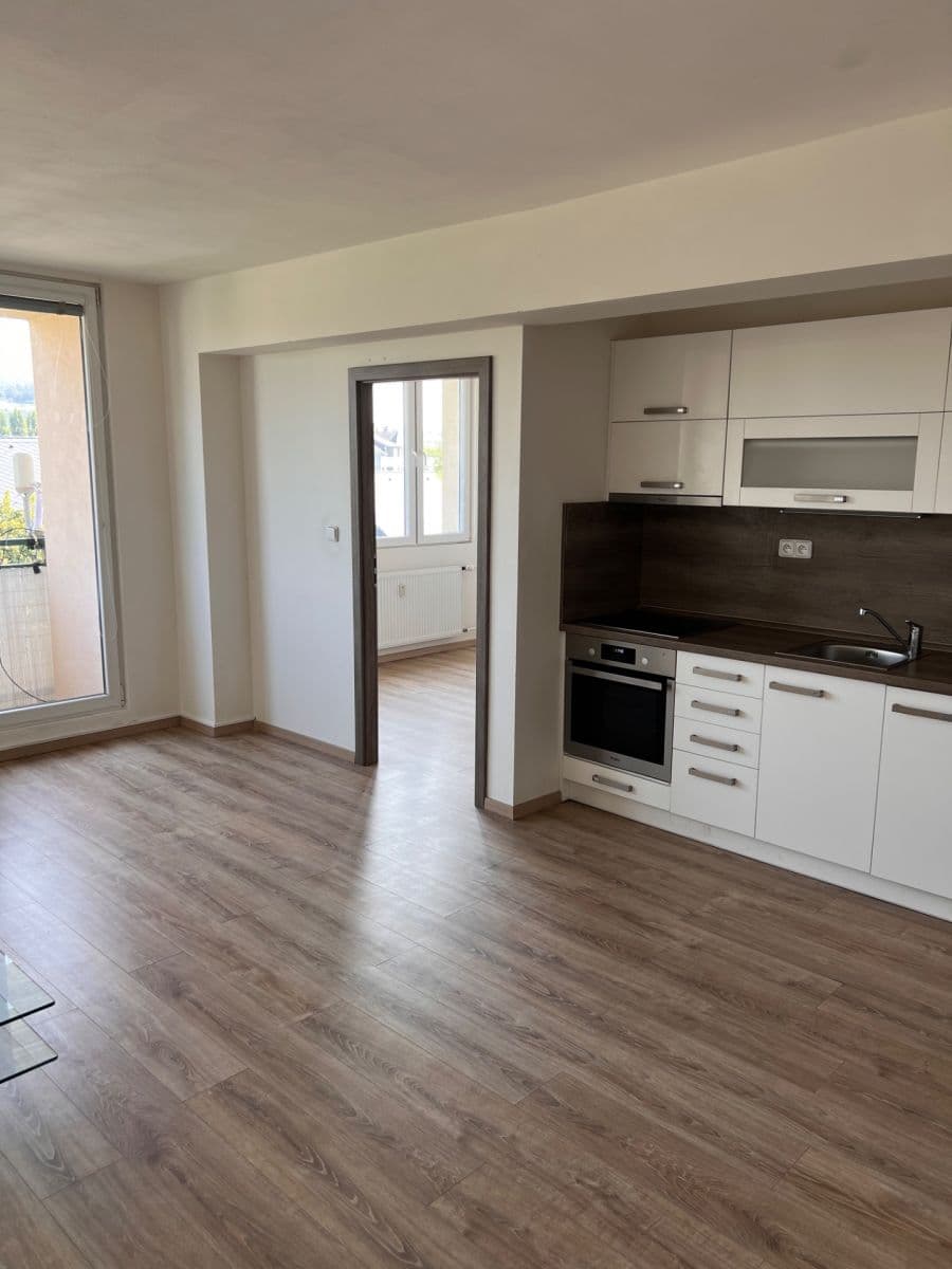Pronájem bytu 2+kk 50 m², Na Klášteře, Beroun, Středočeský kraj Pronájem bytu 2+kk 50 m², Na Klášteře, Beroun, Středočeský kraj
