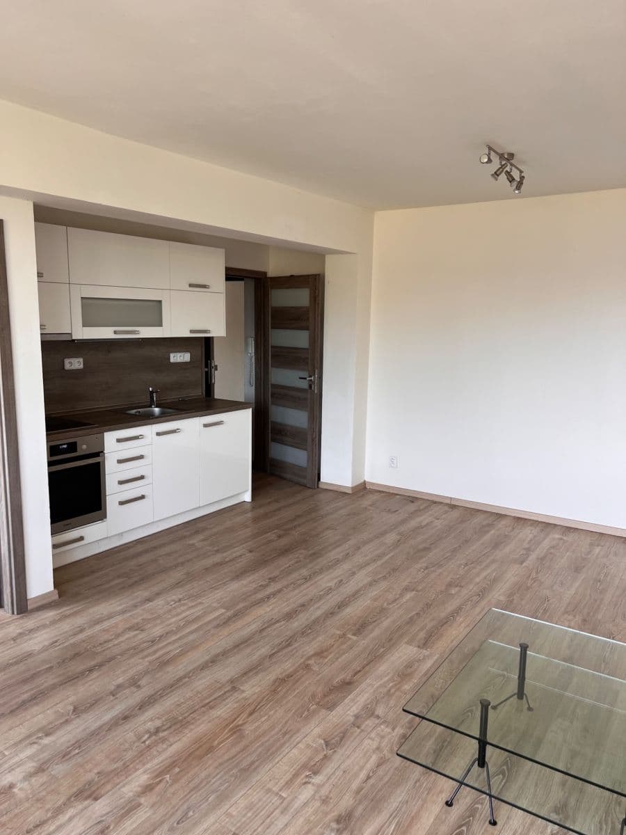 Pronájem bytu 2+kk 50 m², Na Klášteře, Beroun, Středočeský kraj Pronájem bytu 2+kk 50 m², Na Klášteře, Beroun, Středočeský kraj