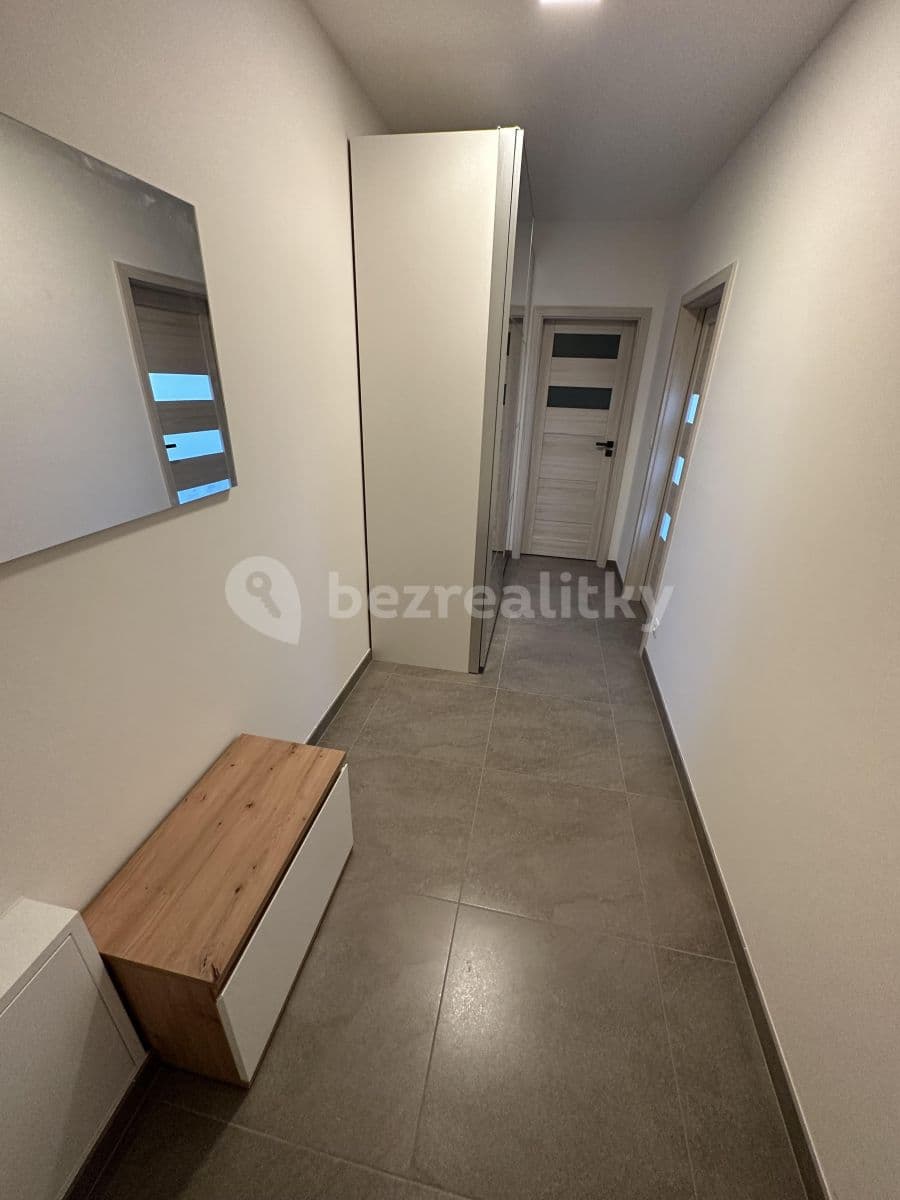 Pronájem bytu 1+kk 38 m², Praha, Praha Pronájem bytu 1+kk 38 m², Praha, Praha