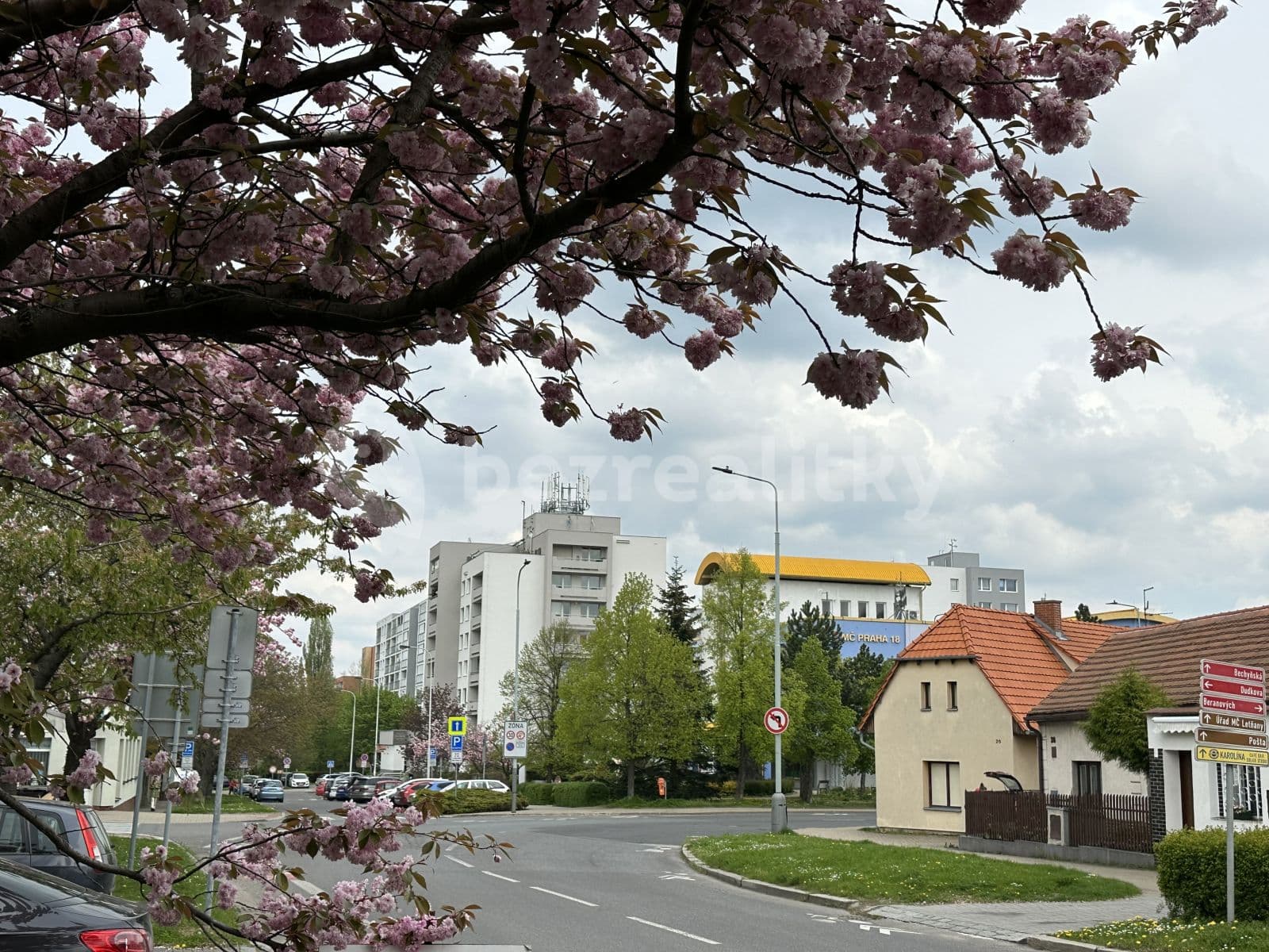 Pronájem bytu 1+kk 38 m², Praha, Praha Pronájem bytu 1+kk 38 m², Praha, Praha
