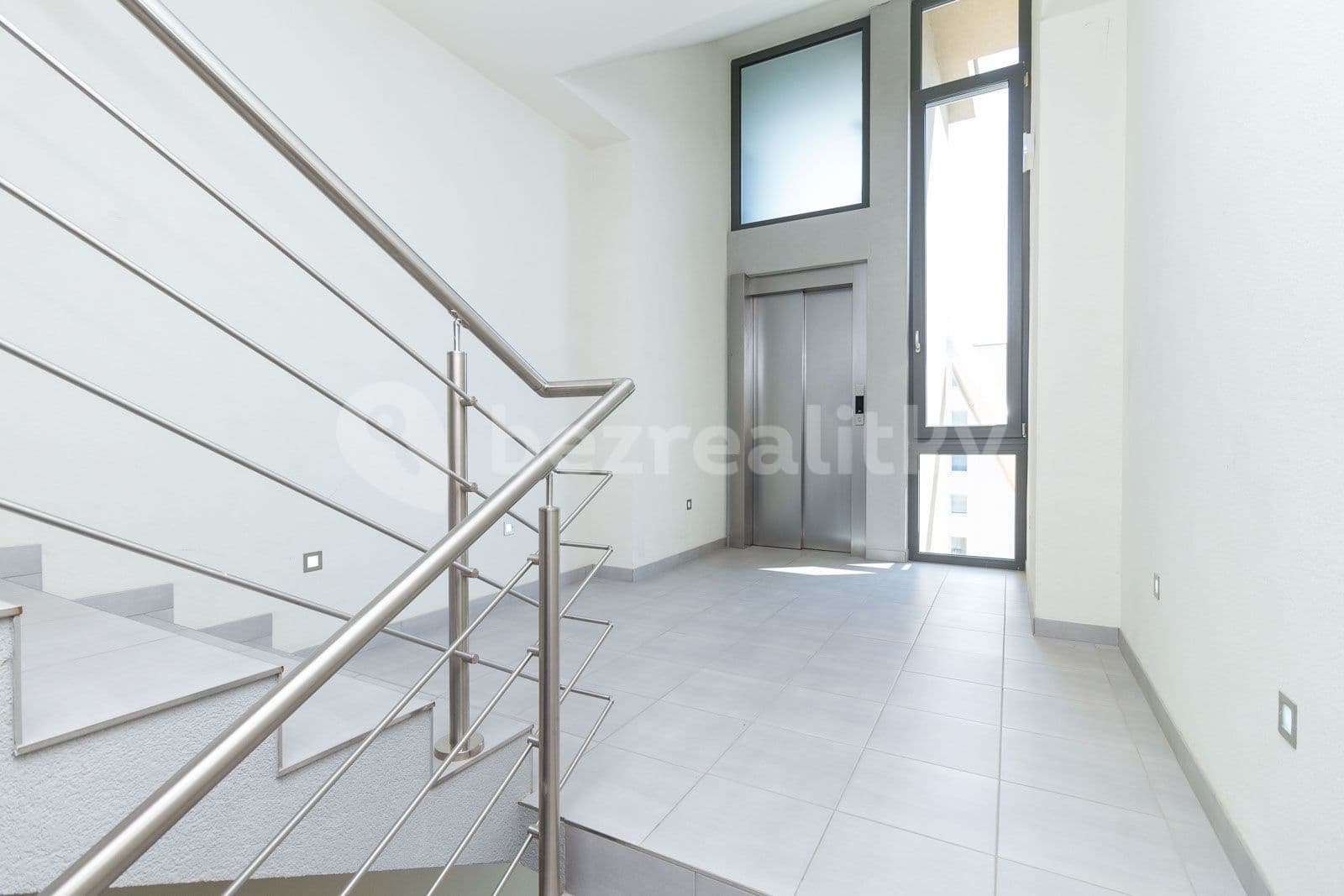 Pronájem bytu 2+kk 51 m², Na Louži, Praha, Praha Pronájem bytu 2+kk 51 m², Na Louži, Praha, Praha