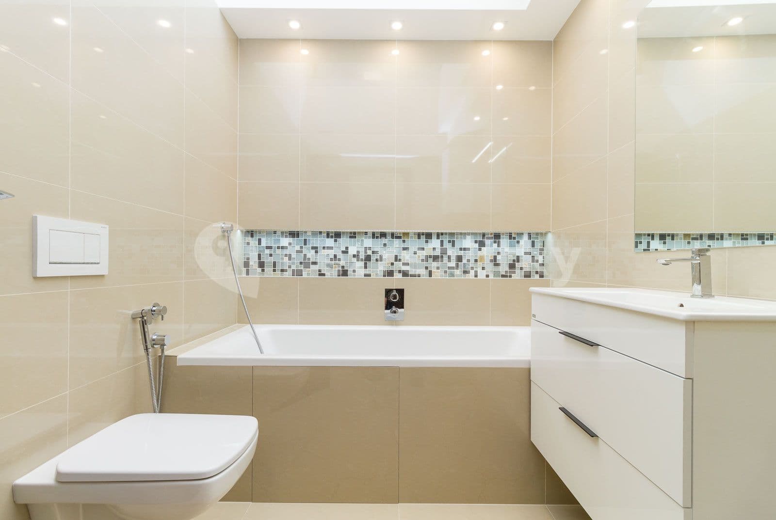 Pronájem bytu 2+kk 51 m², Na Louži, Praha, Praha Pronájem bytu 2+kk 51 m², Na Louži, Praha, Praha