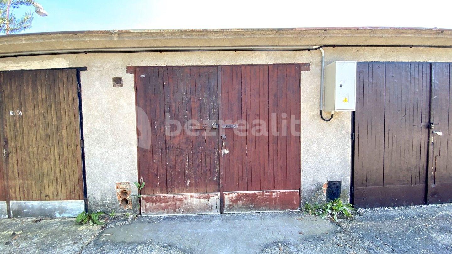 Prodej garáže 18 m², tř. Tomáše Bati, Otrokovice, Zlínský kraj