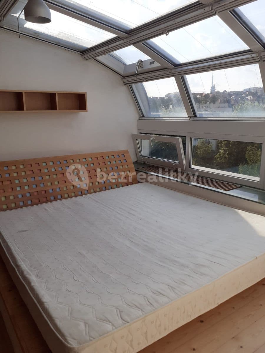 Pronájem bytu 5+1 160 m², 28. pluku, Praha, Praha Pronájem bytu 5+1 160 m², 28. pluku, Praha, Praha