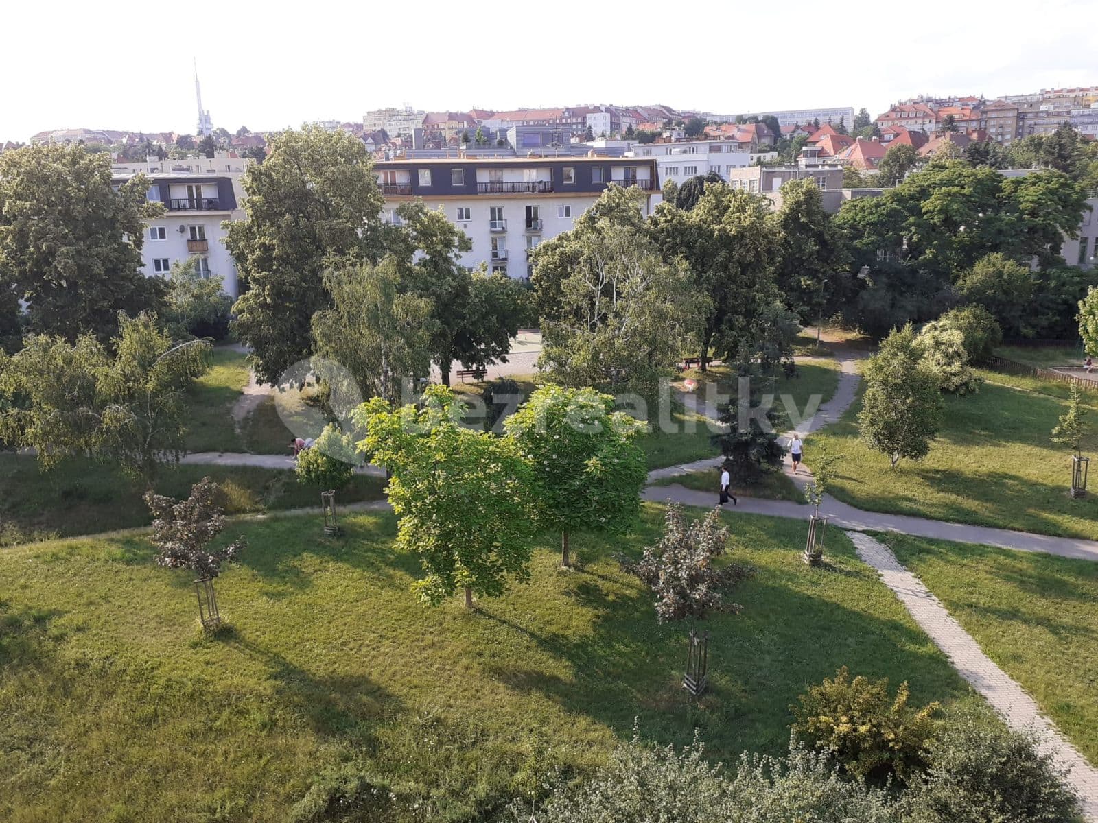 Pronájem bytu 5+1 160 m², 28. pluku, Praha, Praha Pronájem bytu 5+1 160 m², 28. pluku, Praha, Praha