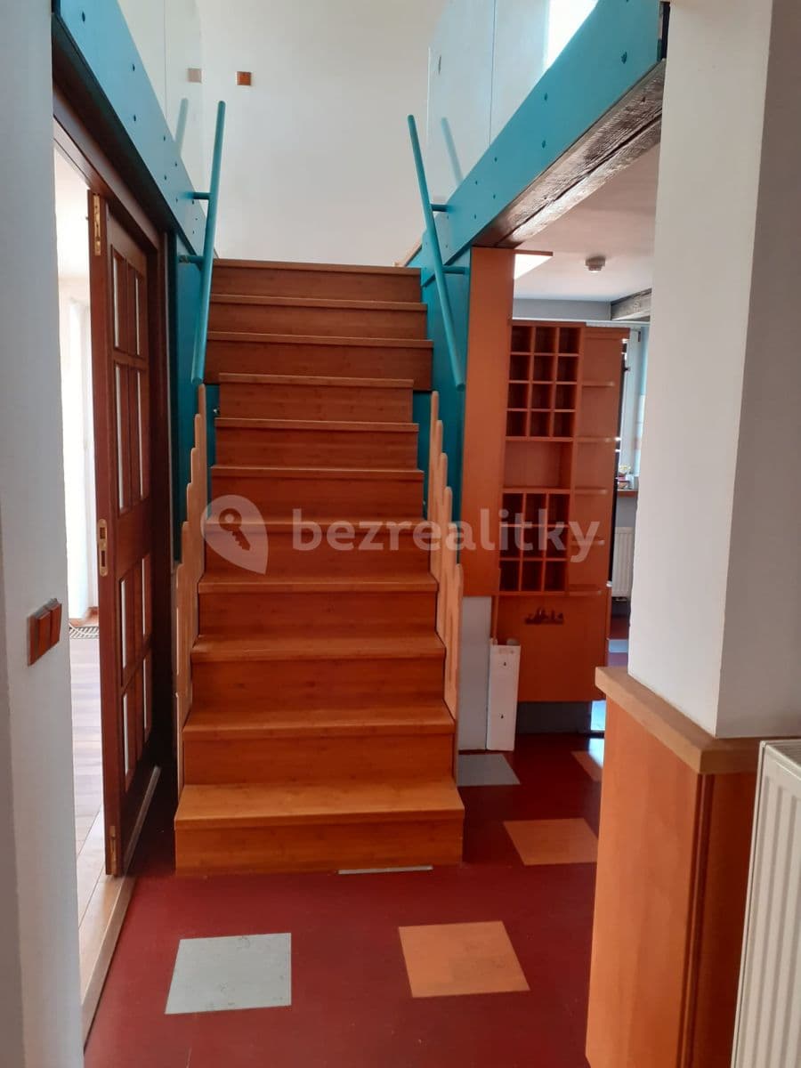 Pronájem bytu 5+1 160 m², 28. pluku, Praha, Praha Pronájem bytu 5+1 160 m², 28. pluku, Praha, Praha