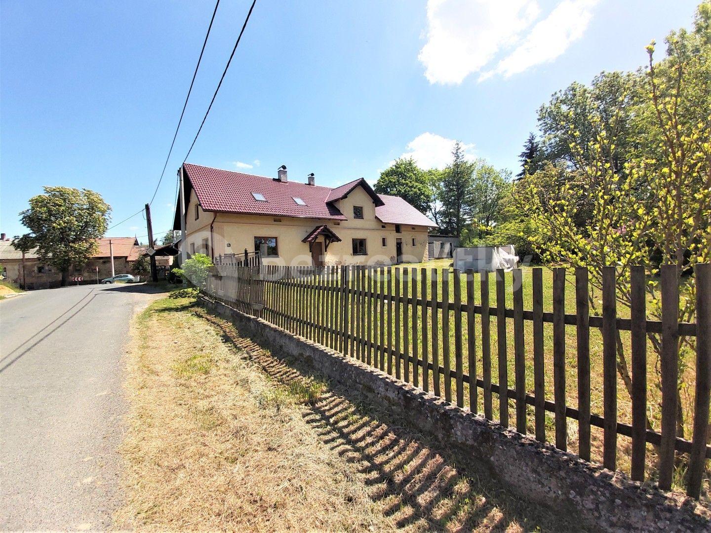 Prodej domu 360 m², pozemek 963 m², Velečín, Plzeňský kraj