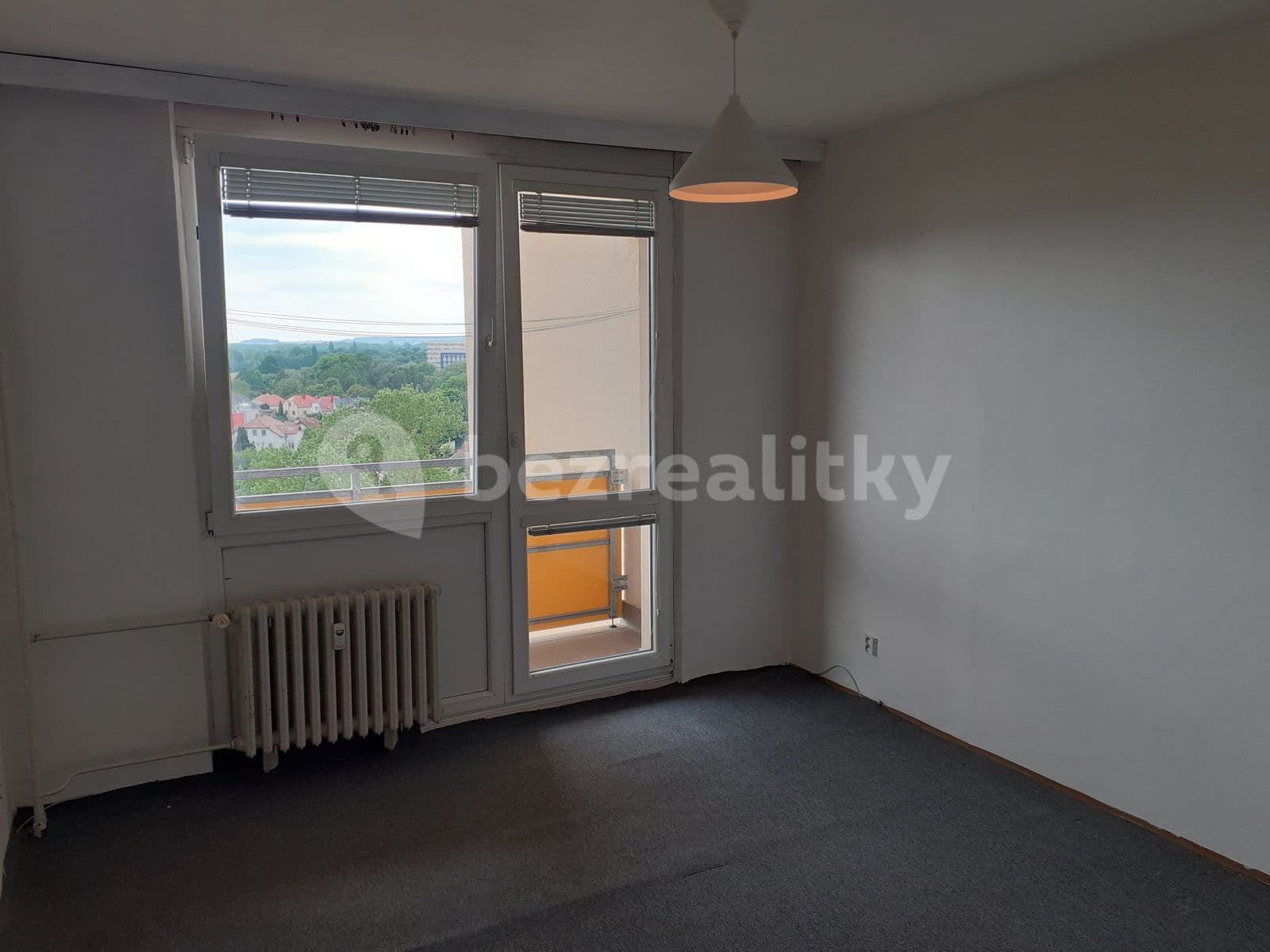 Pronájem bytu 2+kk 45 m², třída Edvarda Beneše, Hradec Králové, Královéhradecký kraj Pronájem bytu 2+kk 45 m², třída Edvarda Beneše, Hradec Králové, Královéhradecký kraj